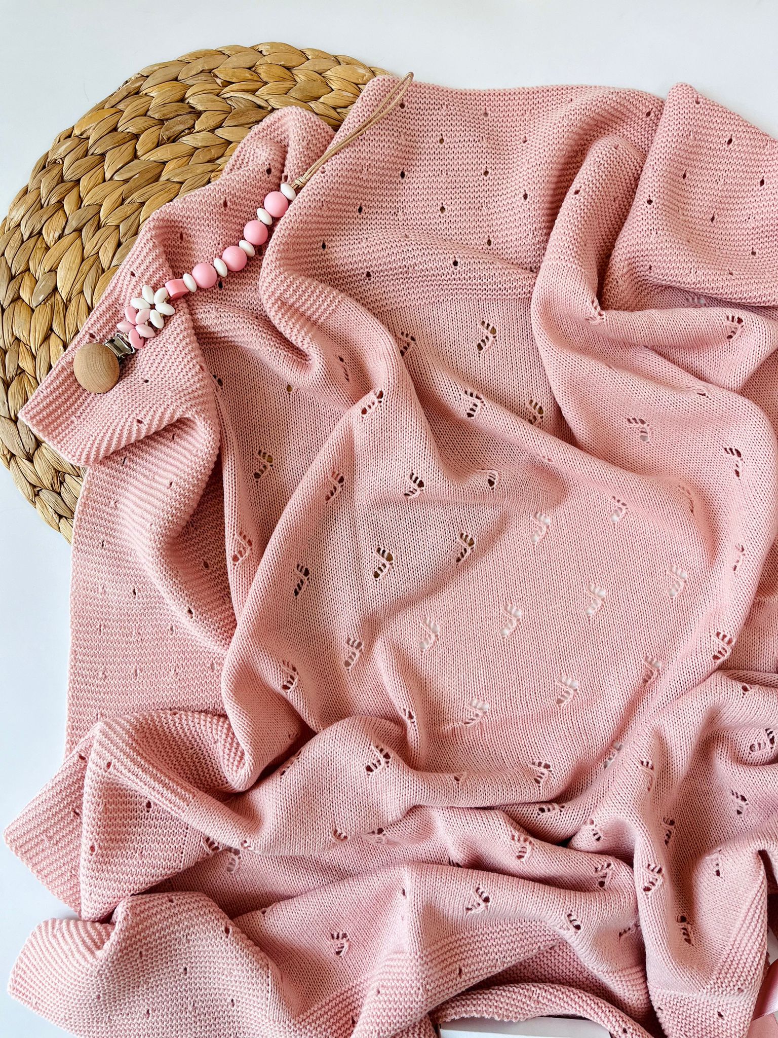 COPERTINA CON FIOCCO FILATO CALDO ROSA EMPOLVADO - Noi da piccoli