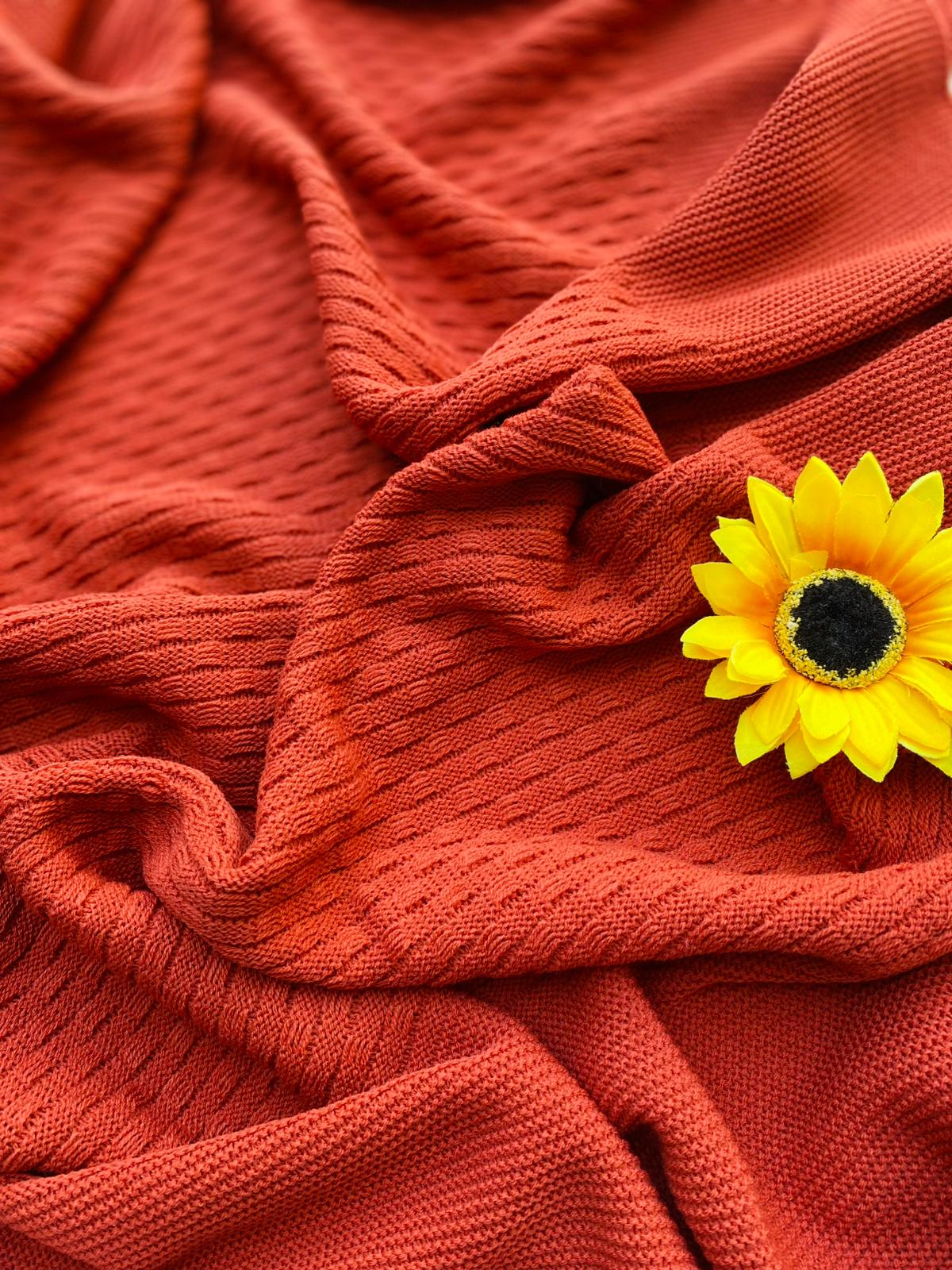 COPERTINA CON RICAMI FILATO CALDO RUGGINE - Noi da piccoli