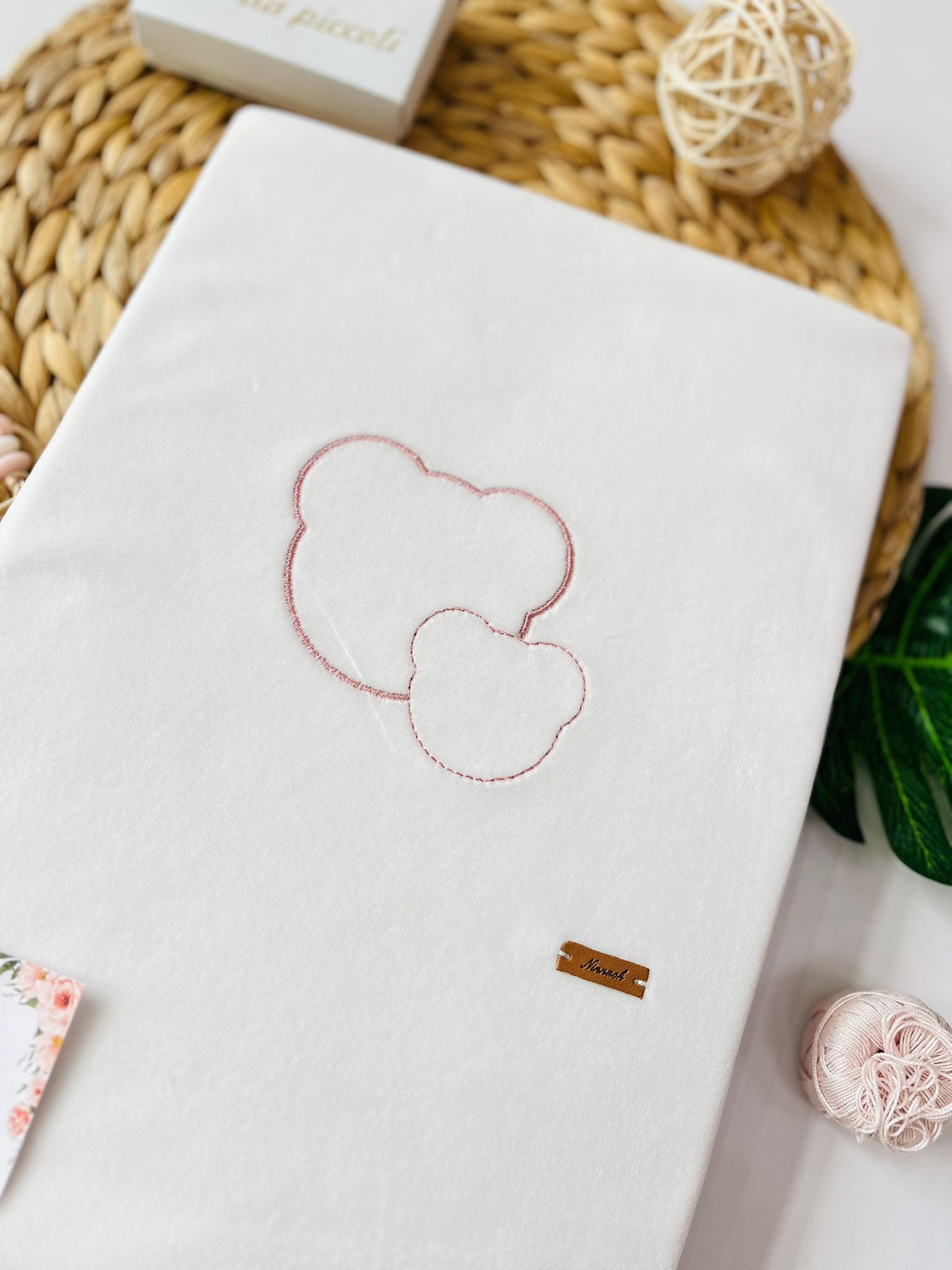 COPERTINA IN CINIGLIA CON ORSETTI PANNA ROSA - Noi da piccoli