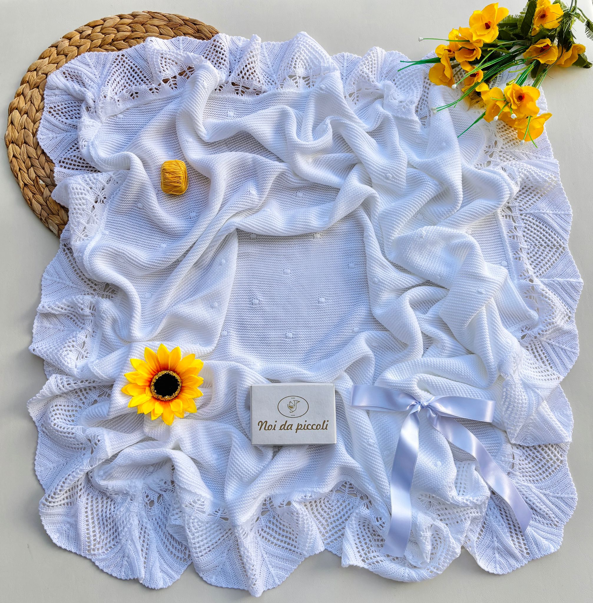 COPERTINA IN FILATO CALDO BIANCO - Noi da piccoli