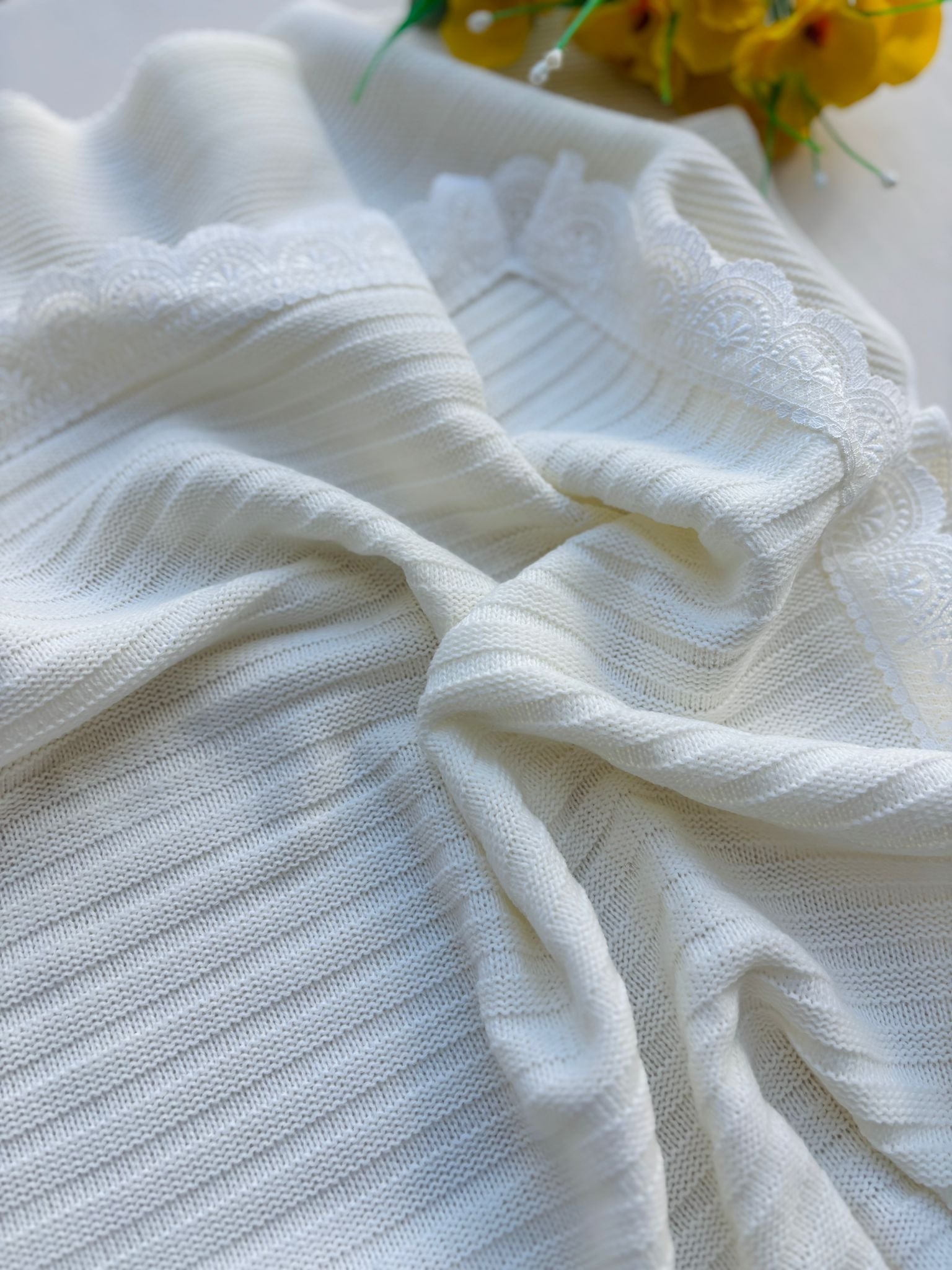 COPERTINA IN FILATO CALDO BLANCO - Noi da piccoli