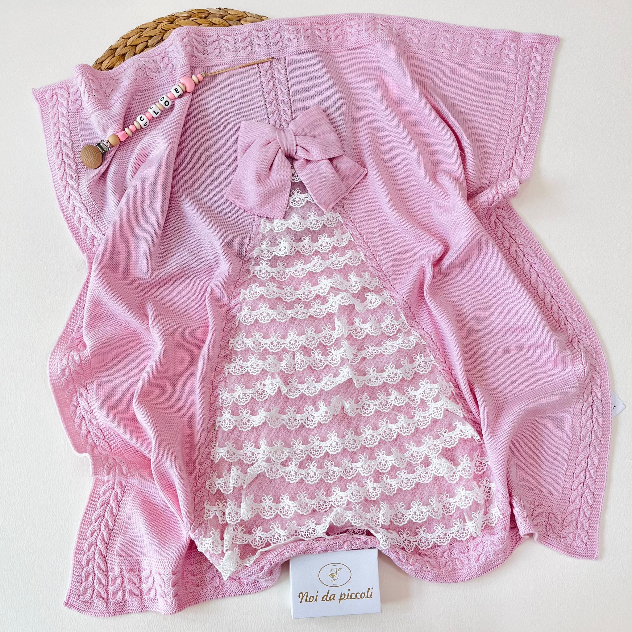 COPERTINA MERLETTO E FIOCCO 100% lana merino extrafine ROSA CIPRIA - Noi da piccoli