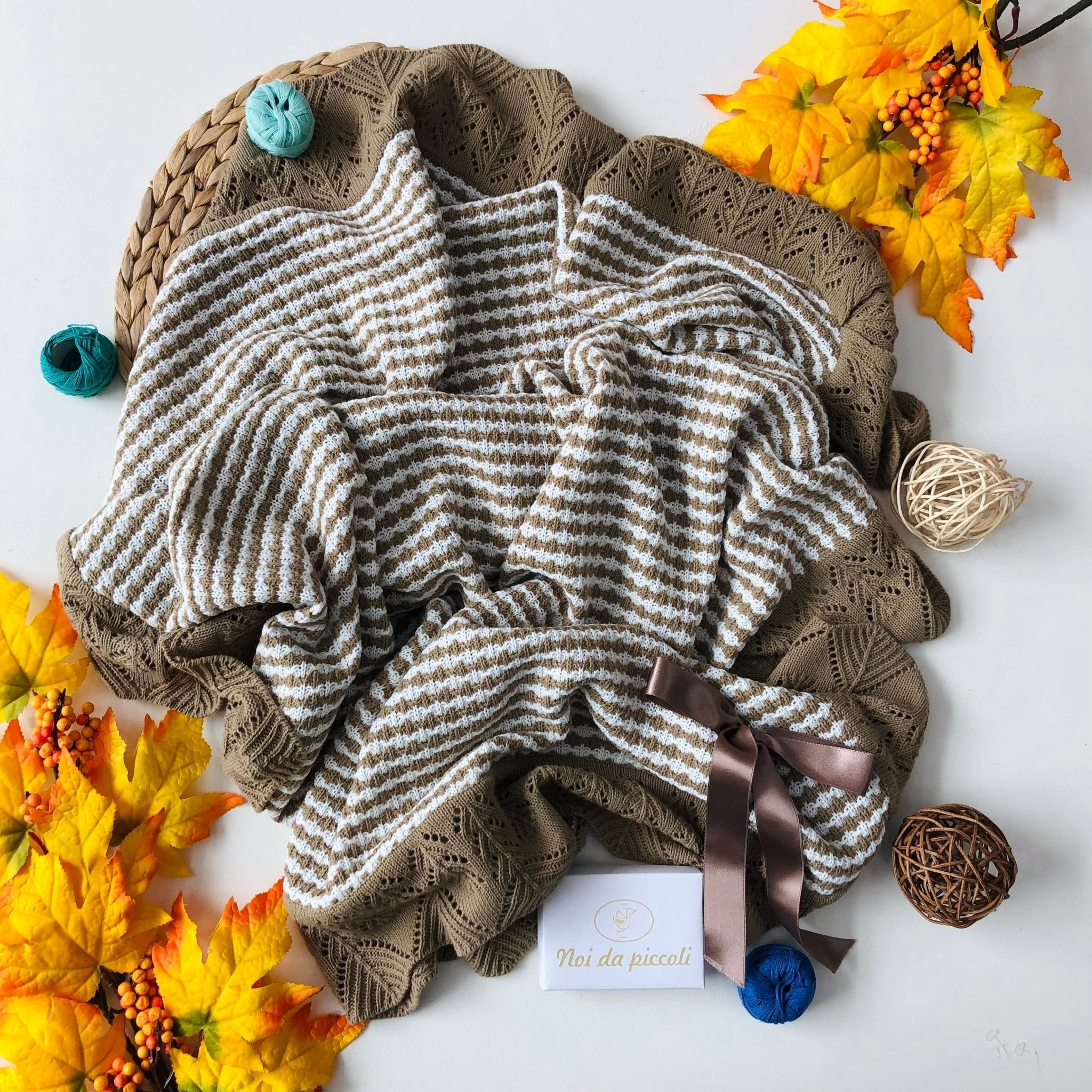 COPERTINA TOSTADO E CRUDO FILATO CALDO - Noi da piccoli