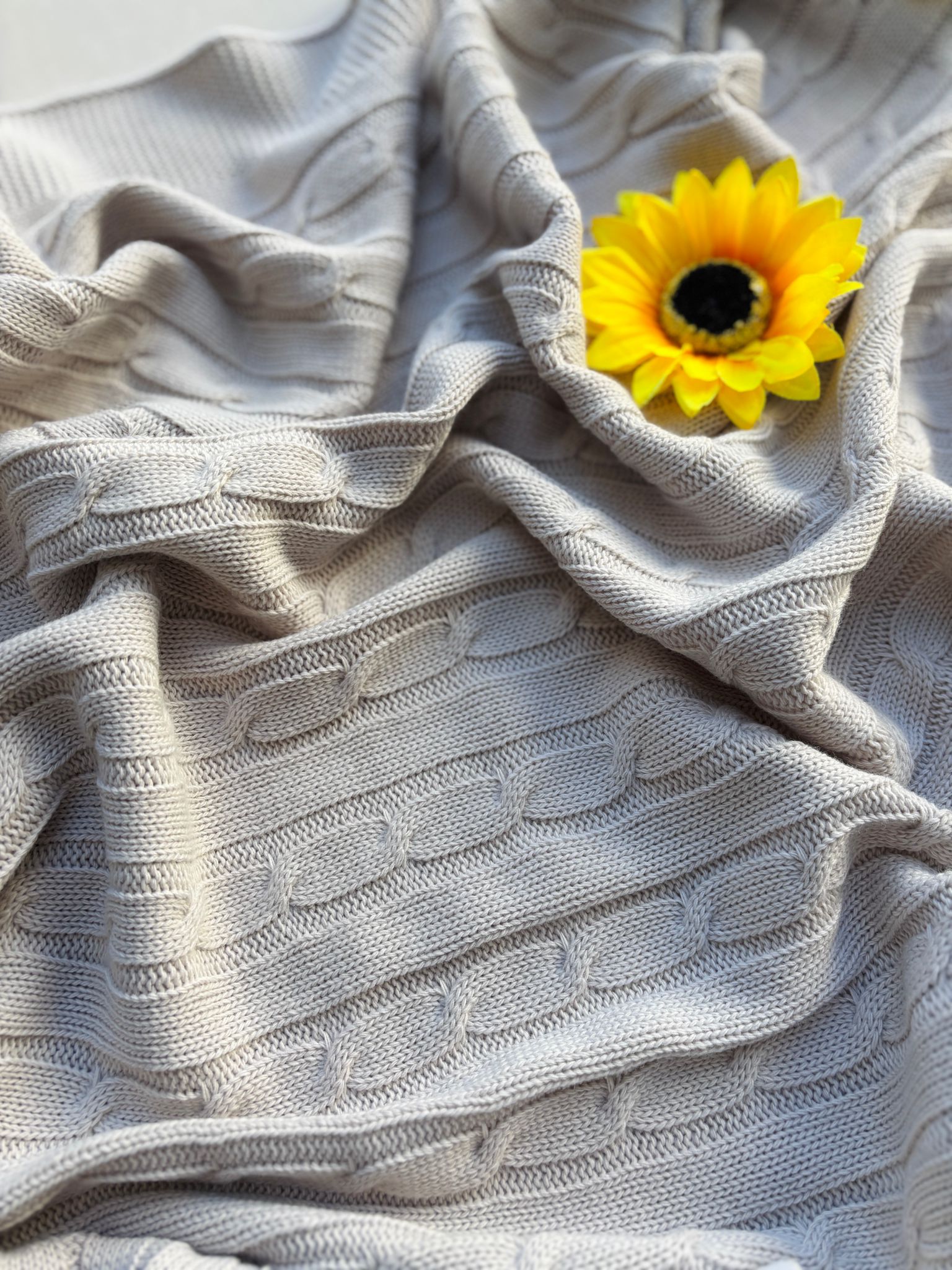 COPERTINA TRENZAS FILATO CALDO piedra - Noi da piccoli