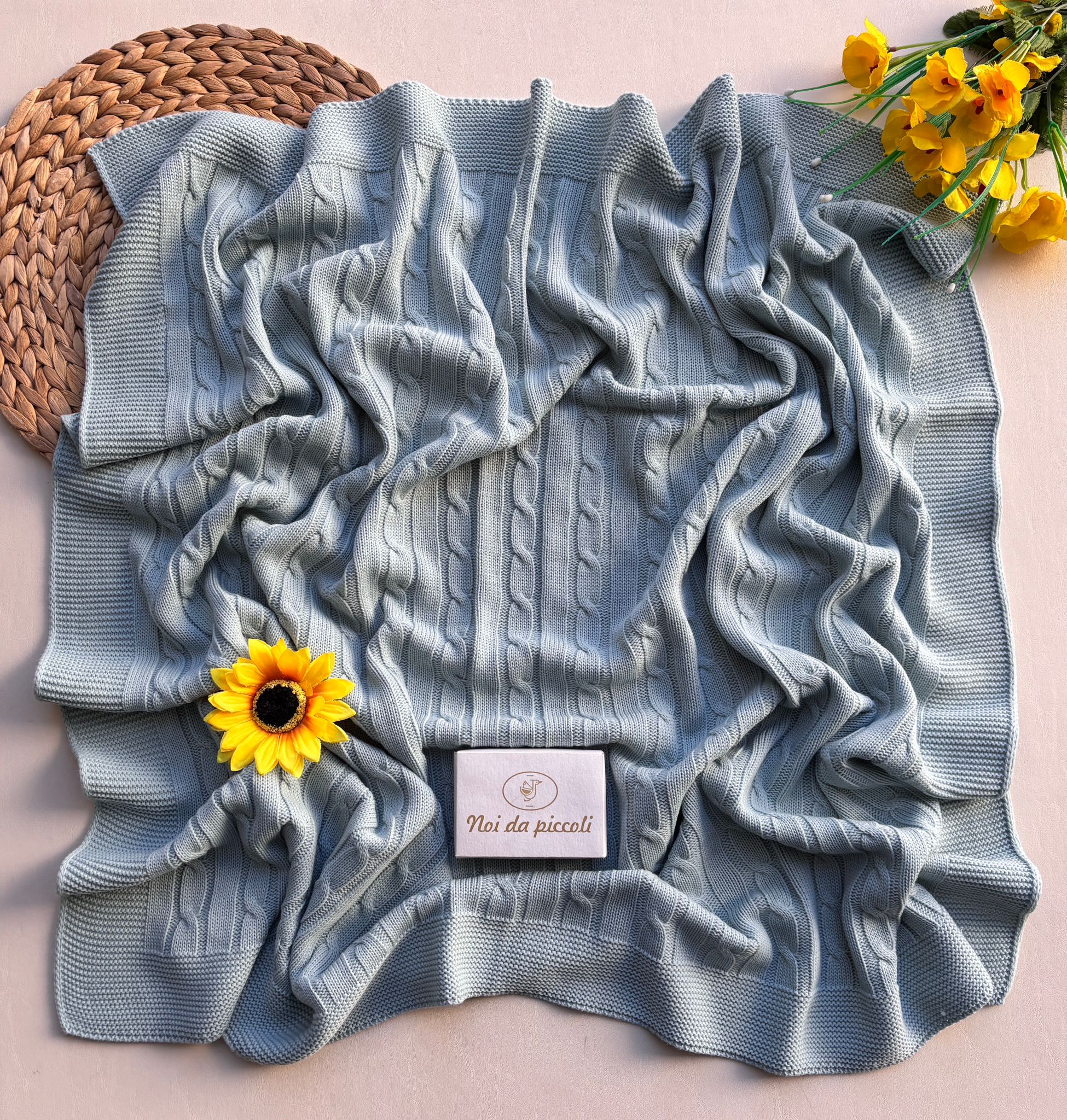 COPERTINA TRENZAS FILATO CALDO VERDE - Noi da piccoli