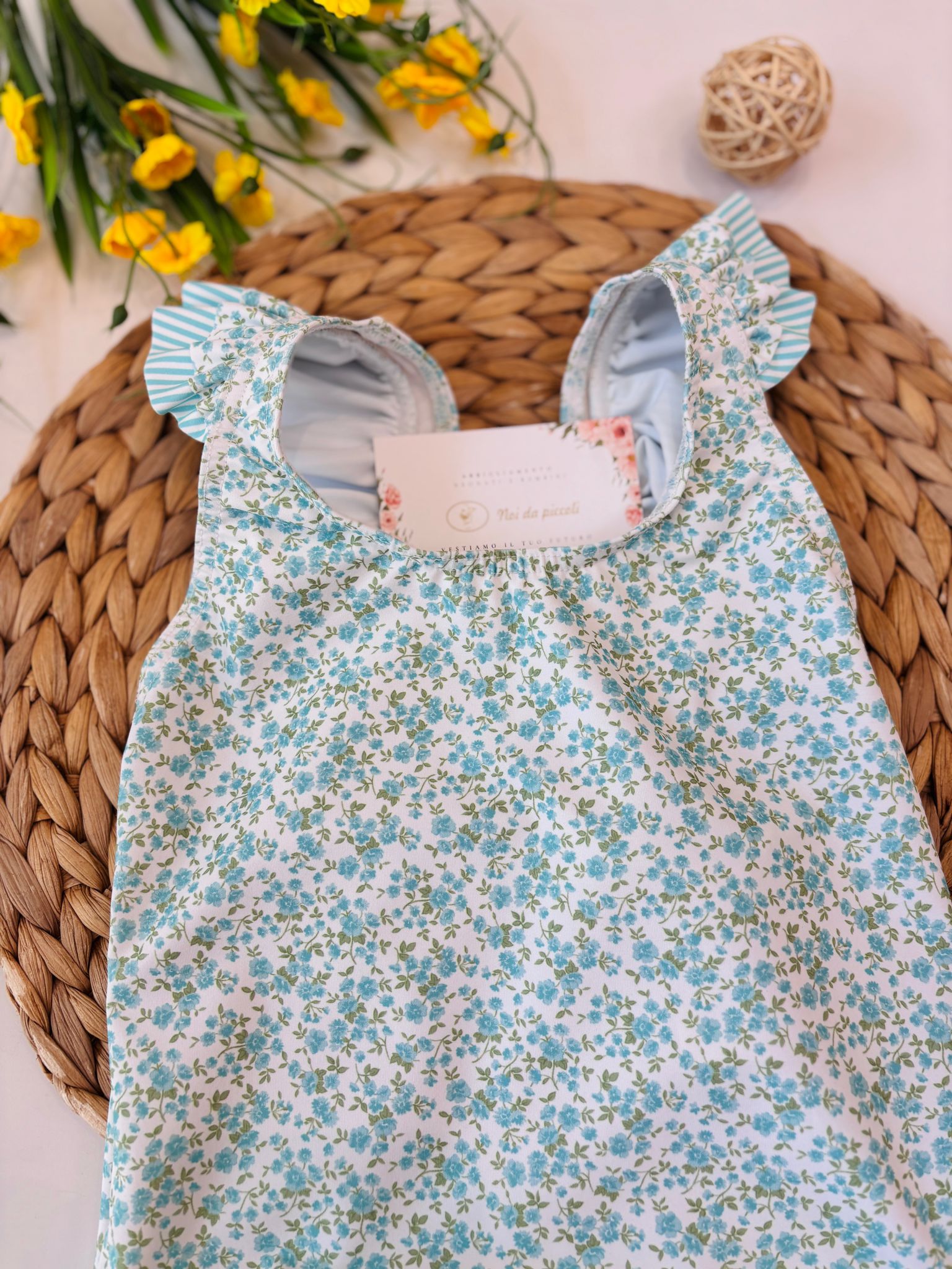 COSTUME CON FIORELLINI BIANCO VERDE - Noi da piccoli