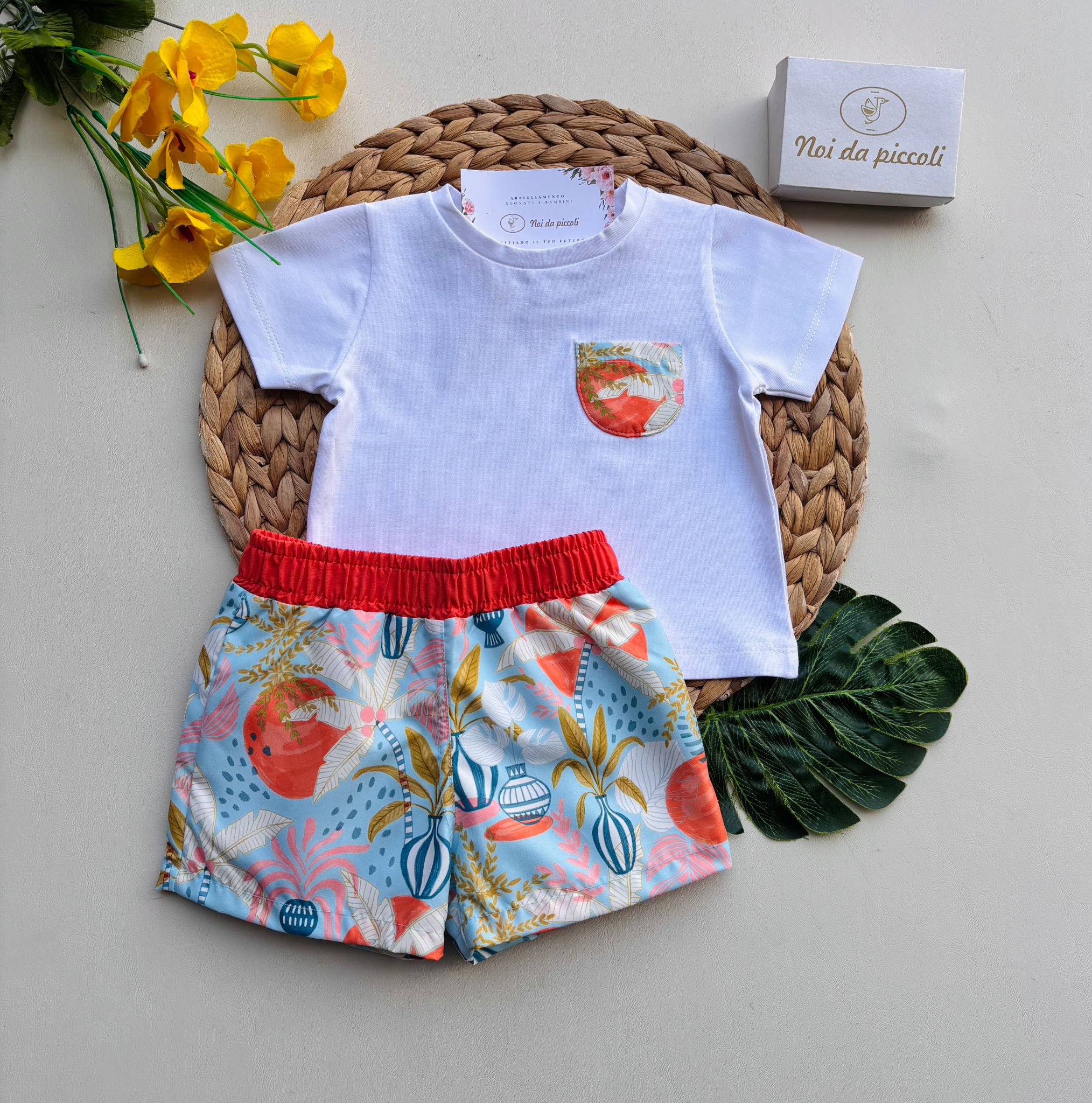 COSTUME CON MAGLIETTINA IN COTONE BIANCO - Noi da piccoli