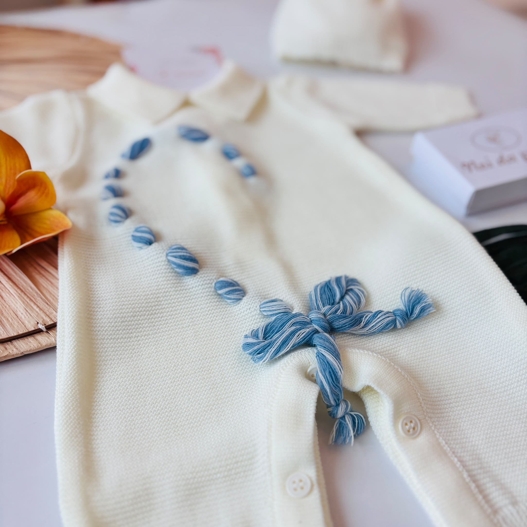 TUTINA CON PARURE FILATO CALDO LEGAME MATERNITY PANNA AVION