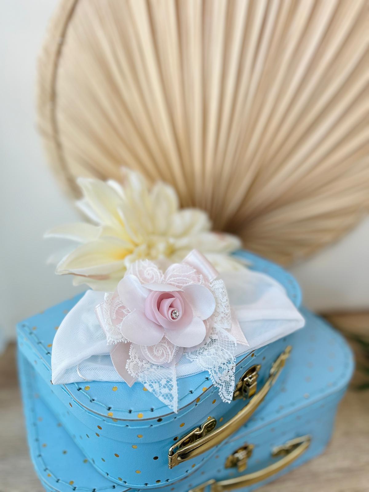 FASCIA CERIMONALE CON FIORE ROSA E PIZZO - Noi da piccoli