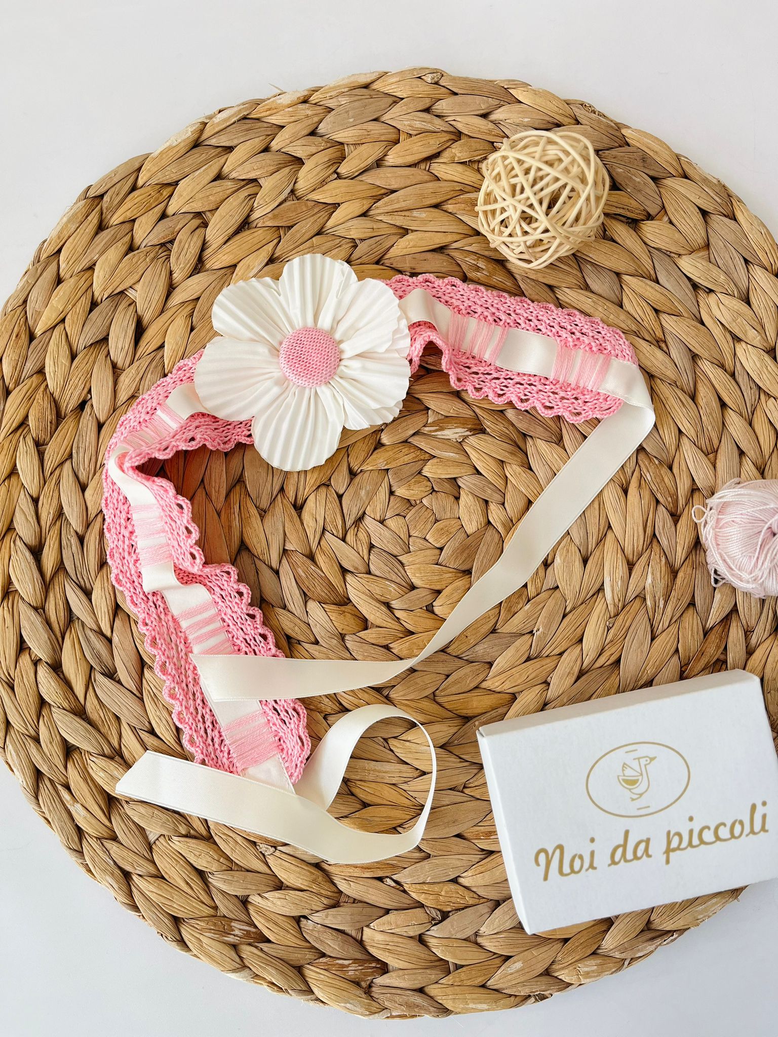 FASCIA UNCINETTO FIORE VANIGLIA MARSALA - Noi da piccoli