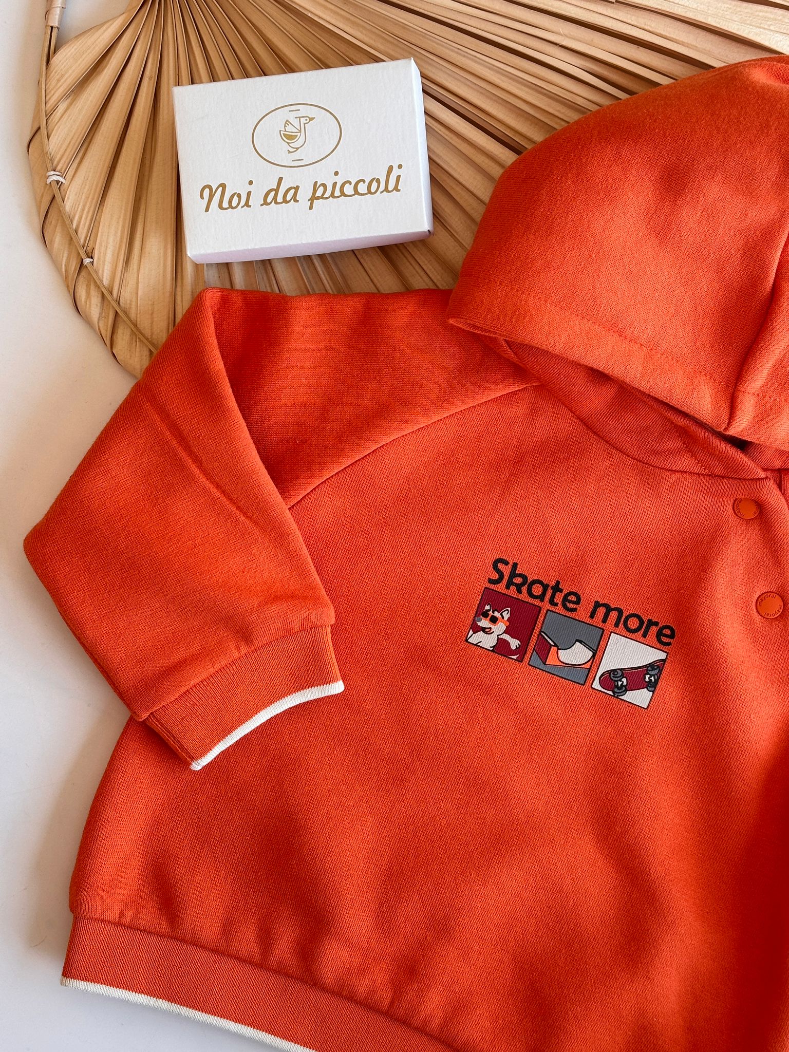 FELPA CON CAPPUCCIO E DISEGNINI Arancione - Noi da piccoli