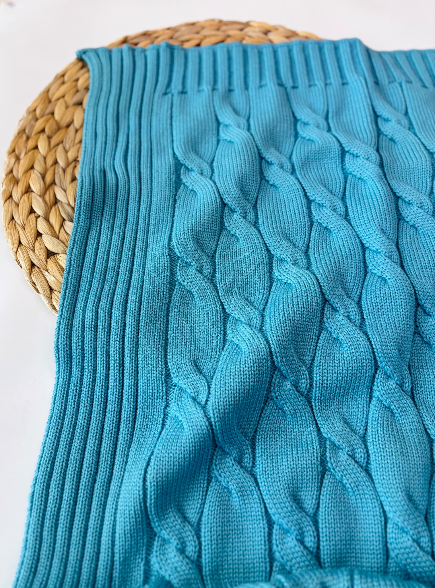 COPERTINA IN LANA MERINO EXTRAFINE PETROLIO