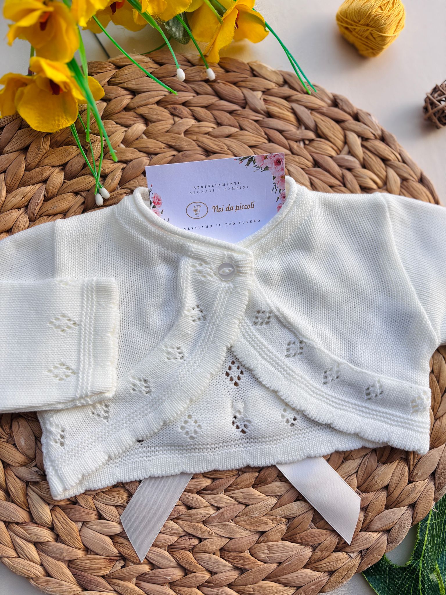 GOLFINO CON FIOCCO SUL RETRO FILATO CALDO CRUDO - Noi da piccoli