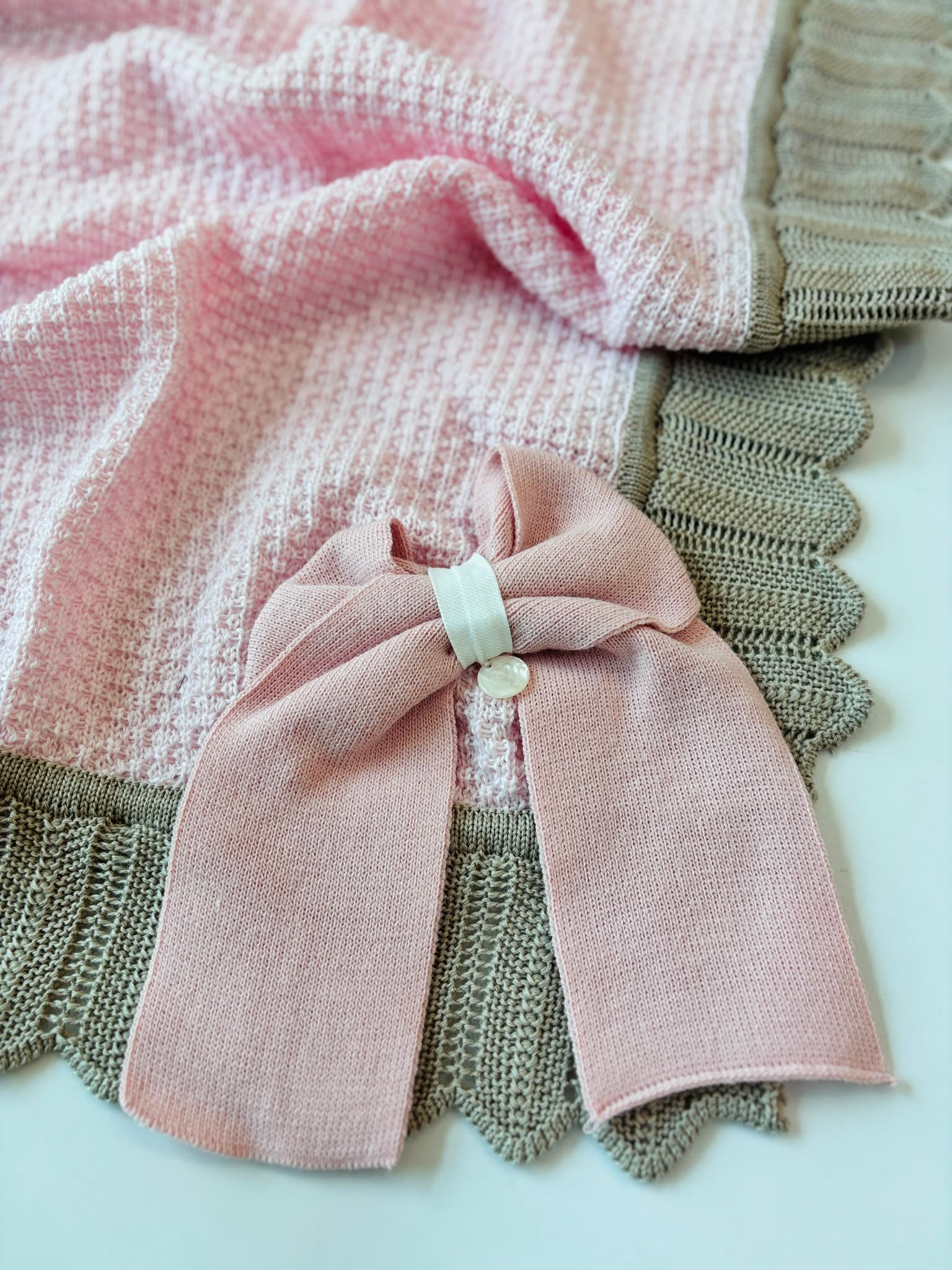 COPERTINA IN LANA MERINO EXTRAFINE ROSA E BEIGE
