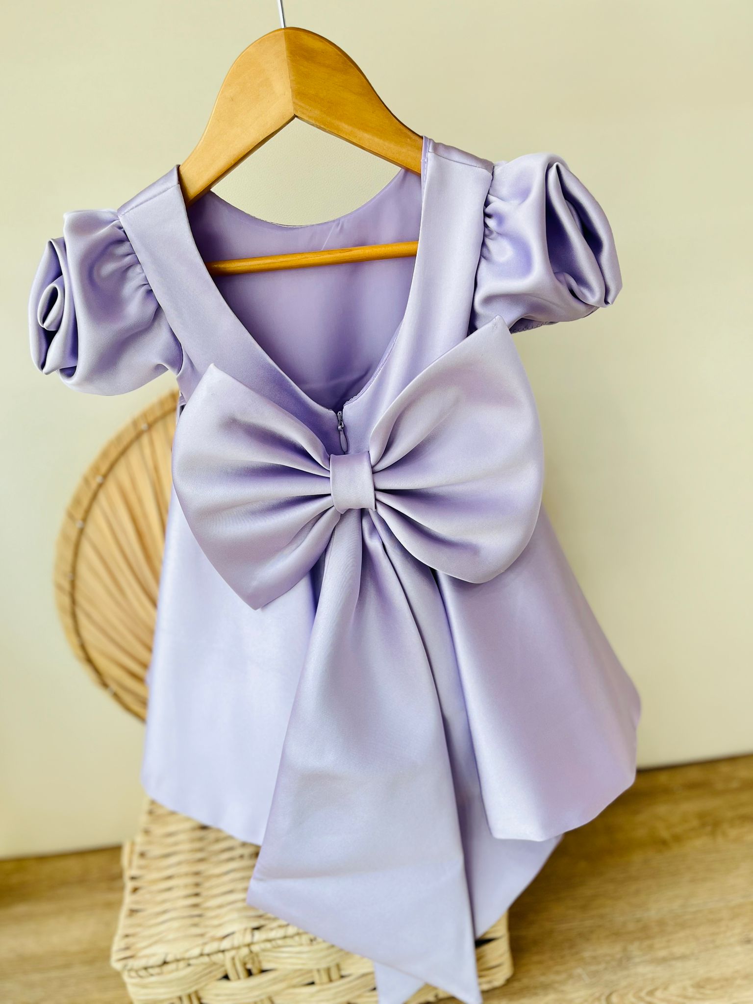 ABITO CERIMONIALE IN RASO LILLA