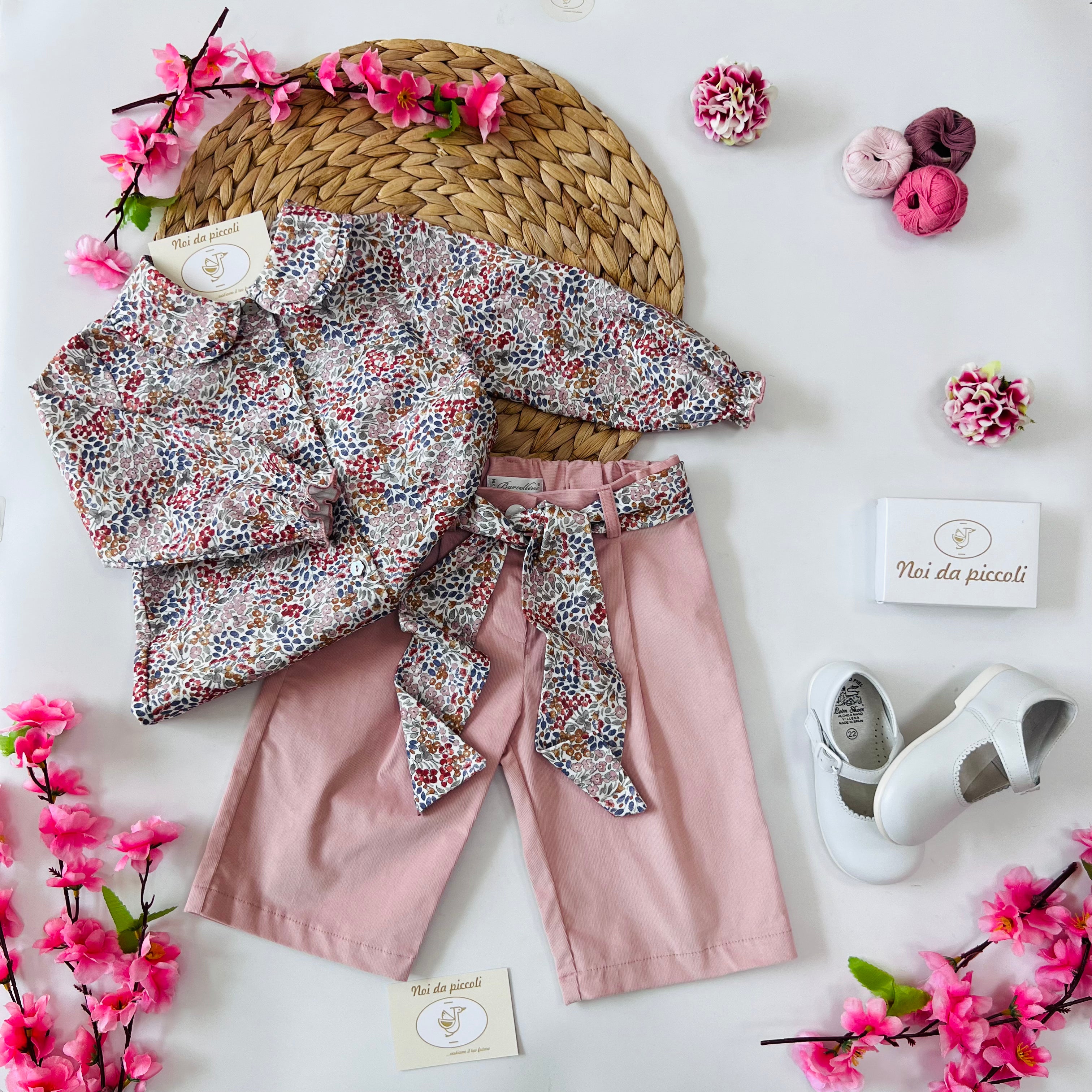CAMICINA FIORI CON PANTALONE VELLUTO ROSA