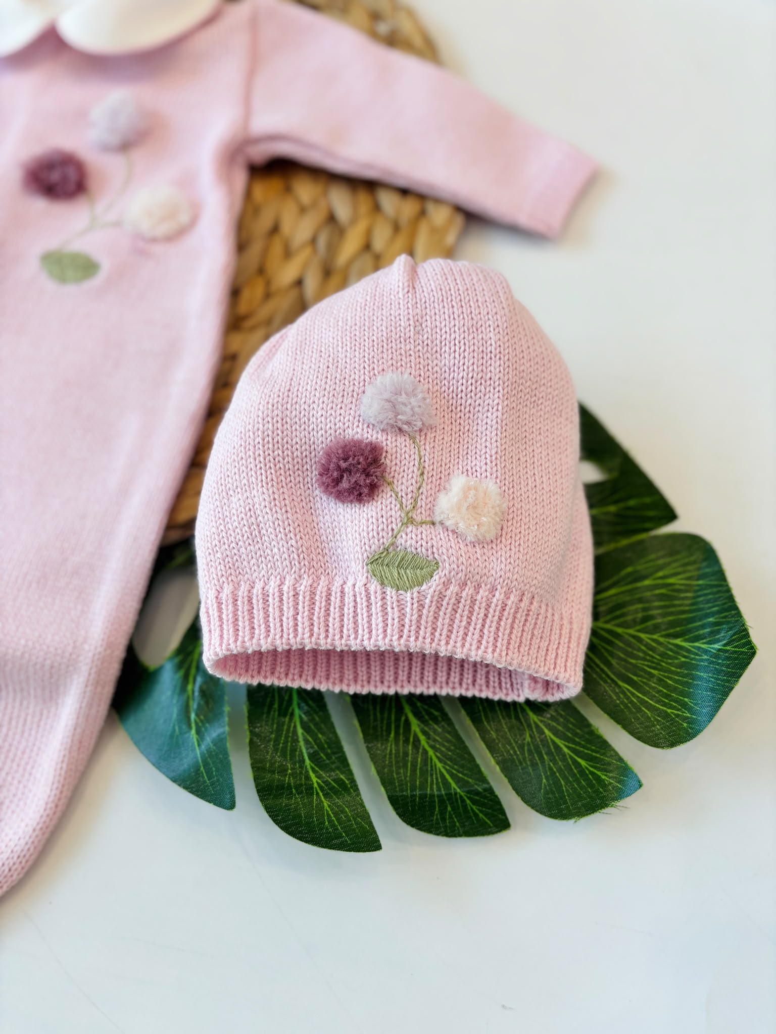 TUTINA CON PARURE IN LANA ROSA