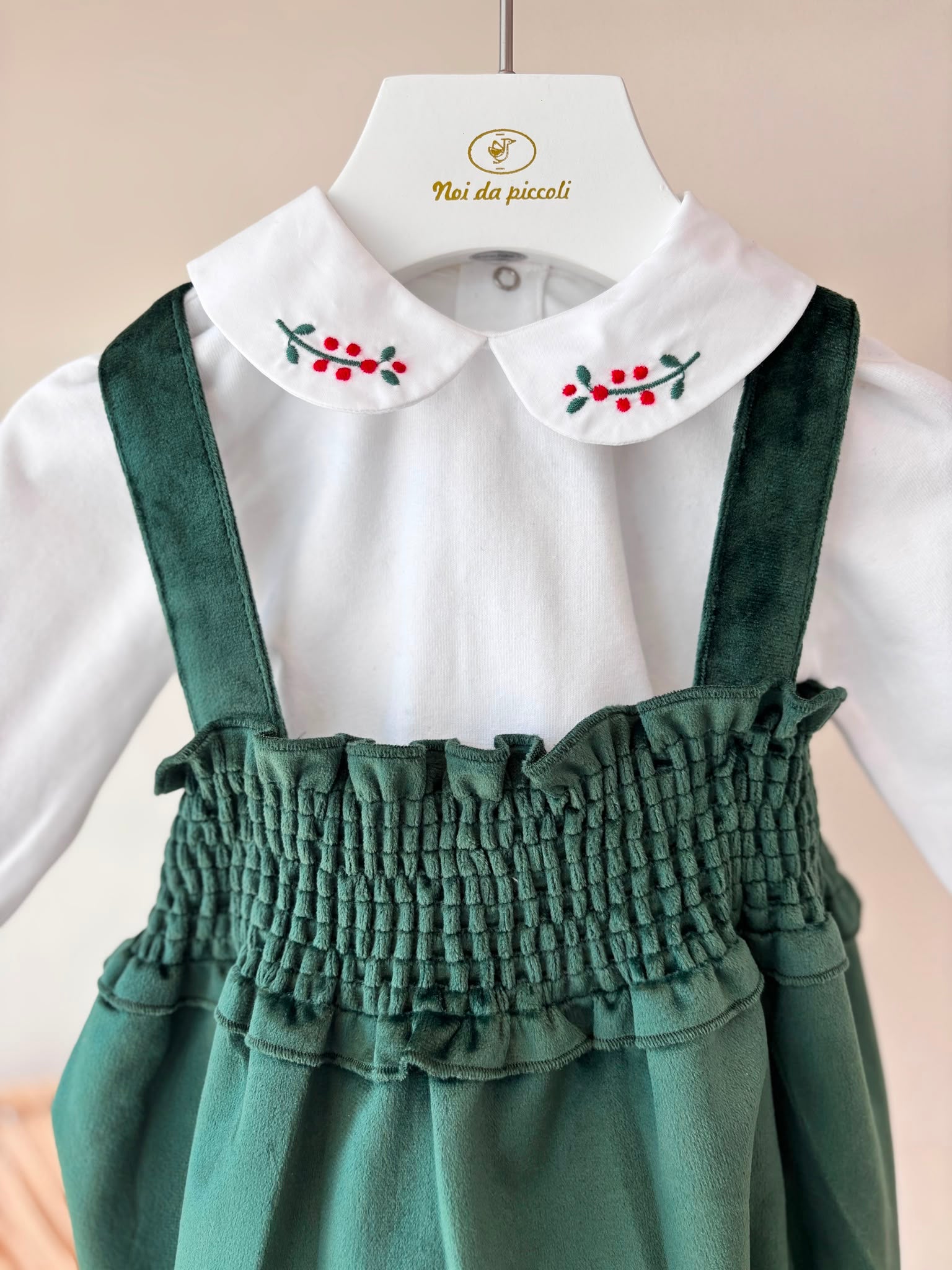 SALOPETTE CON CAMICINA VELLUTINO VERDE