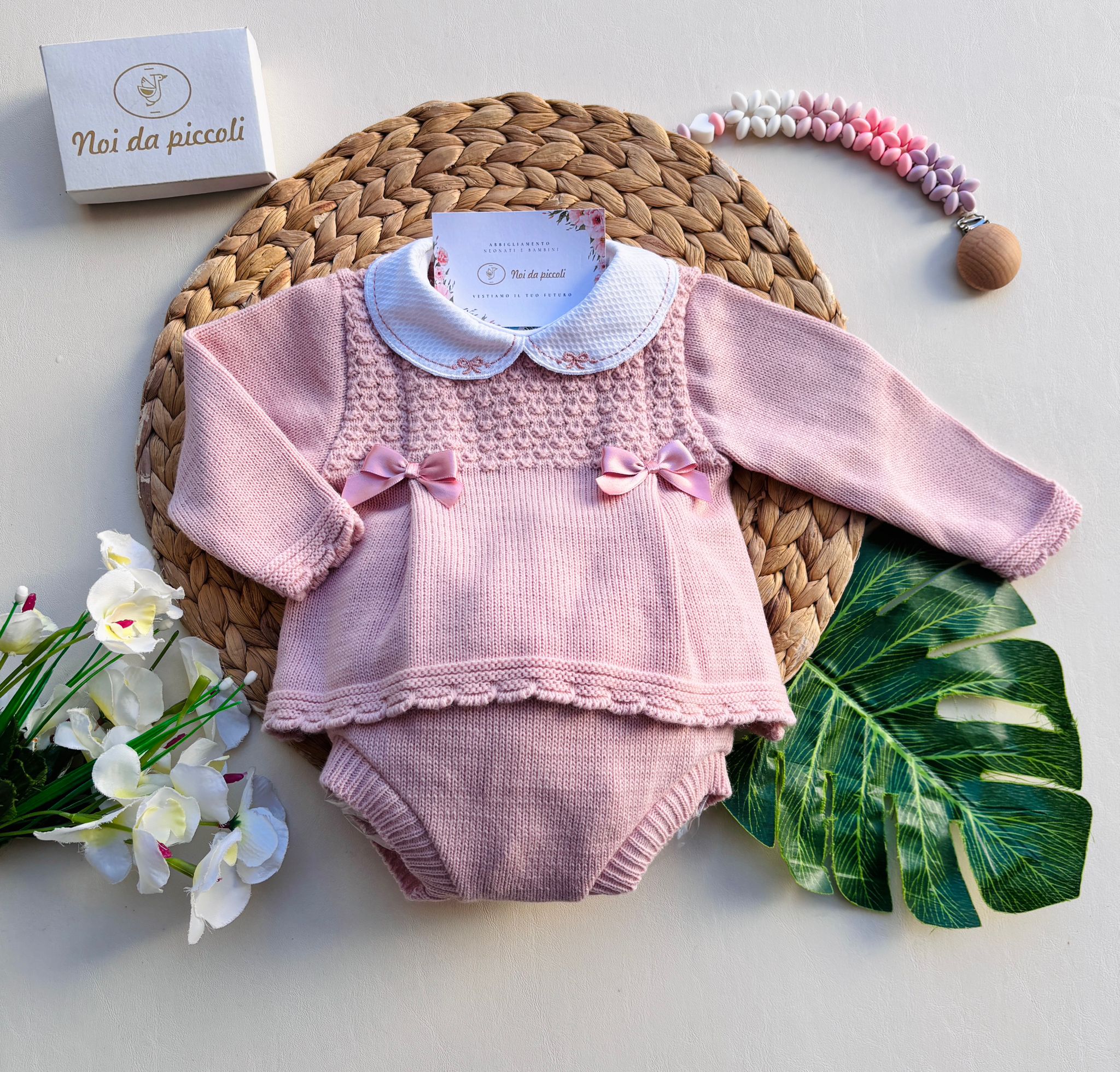 MAGLIETTINA CON CULOTTE ALICIA FILATO CALDO ROSA - Noi da piccoli