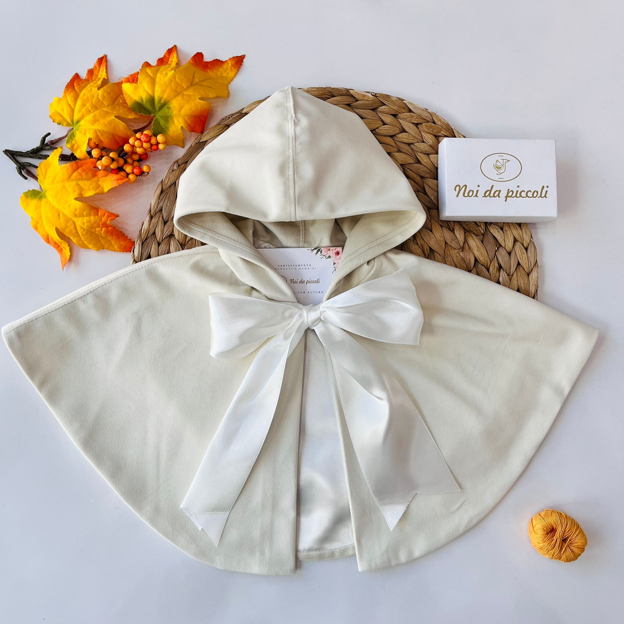 MANTELLA IN VELLUTO BEIGE - Noi da piccoli