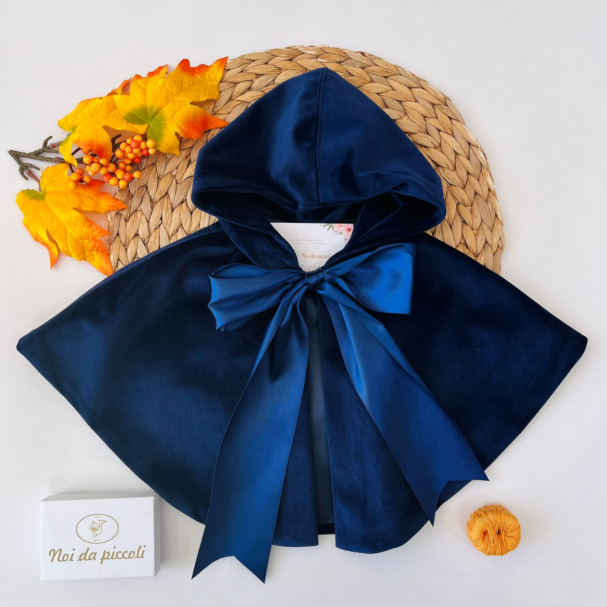 MANTELLINA IN VELLUTO BLU - Noi da piccoli