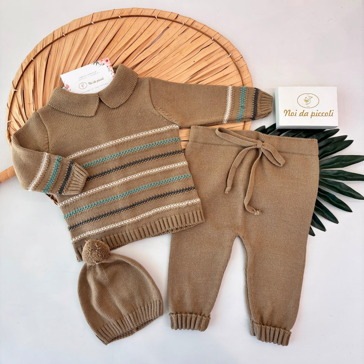 COMPLETO IN FILATO CALDO BEIGE SCURO
