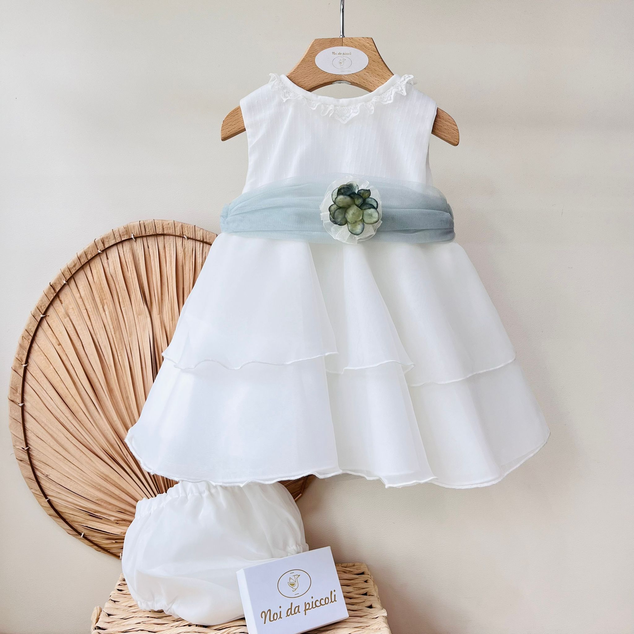 ABITINO CERIMONIALE CON CULOTTINA IN TULLE BIANCO