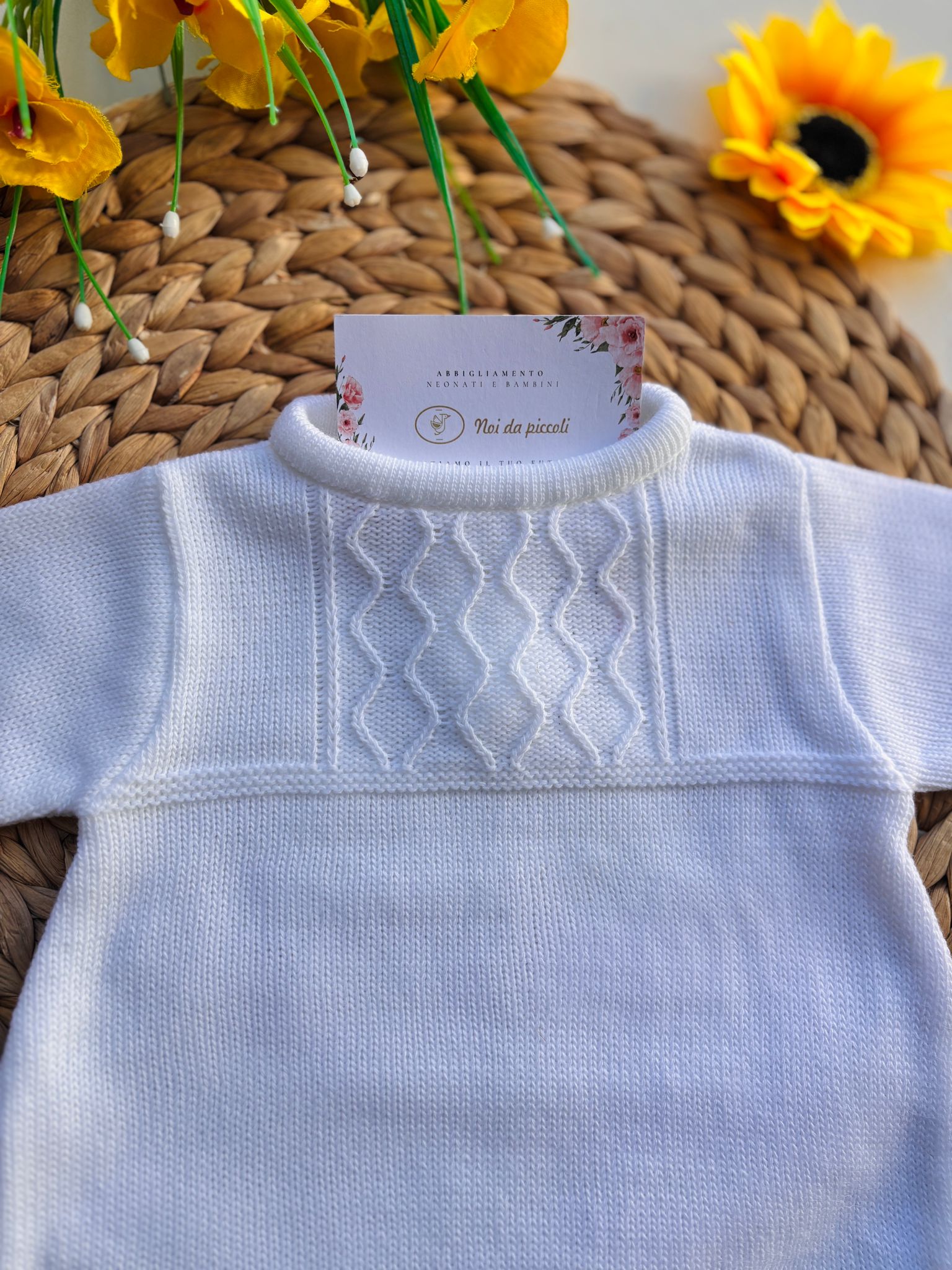 PAGLIACCETTO A MANICA LUNGA IN FILATO CALDO CON RICAMI BLANCO - Noi da piccoli