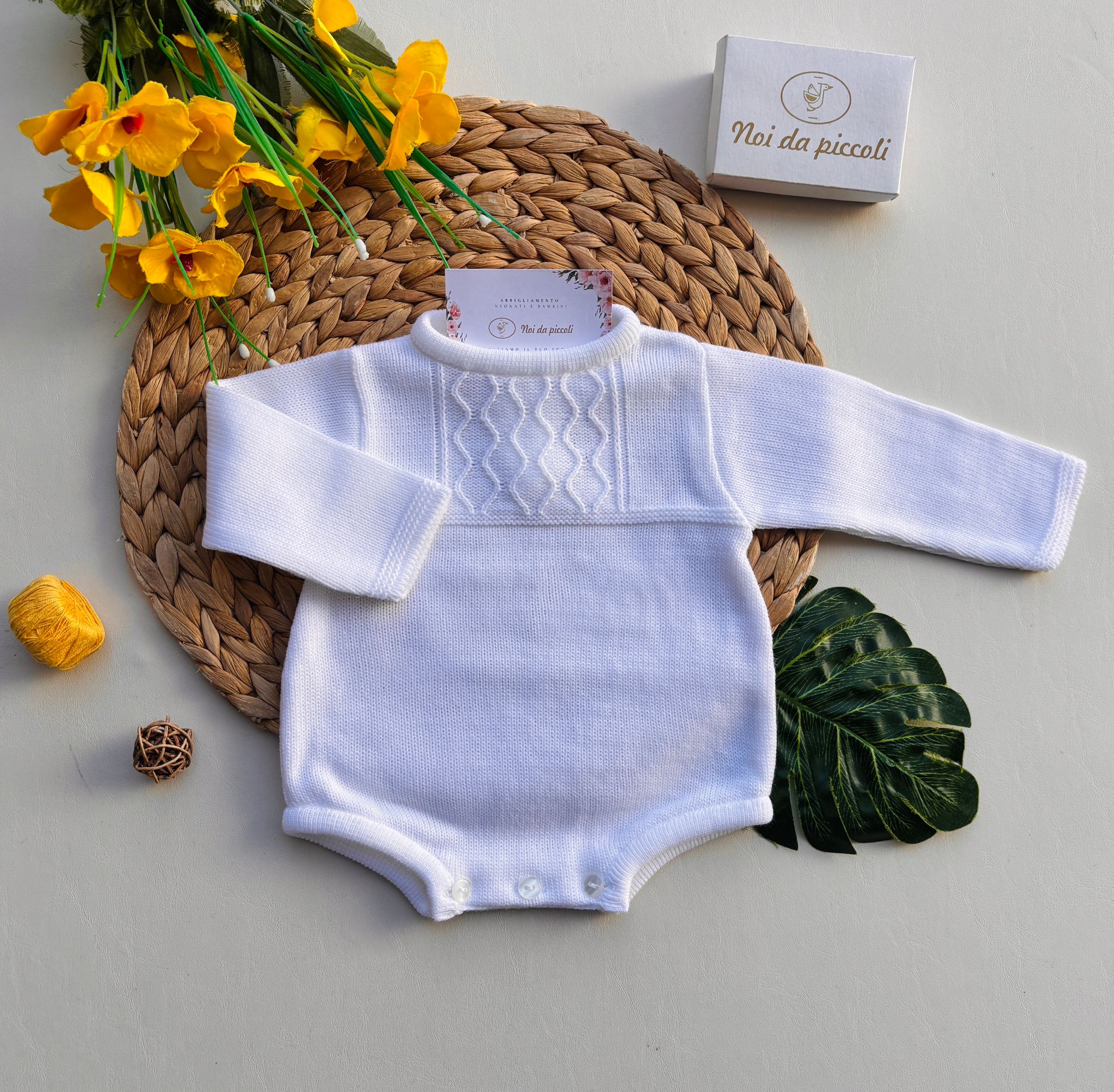 PAGLIACCETTO A MANICA LUNGA IN FILATO CALDO CON RICAMI BLANCO - Noi da piccoli