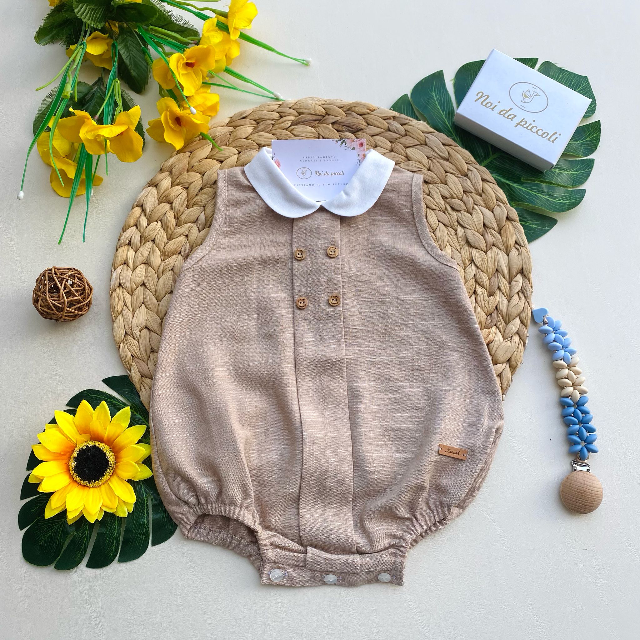 PAGLIACCETTO BEIGE CON COLLETTO BIANCO - Noi da piccoli