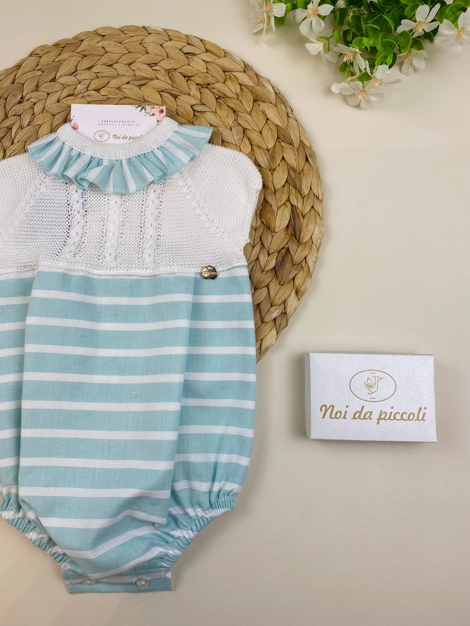 PAGLIACCETTO BIANCO E RIGHE VERDE ACQUA - Noi da piccoli