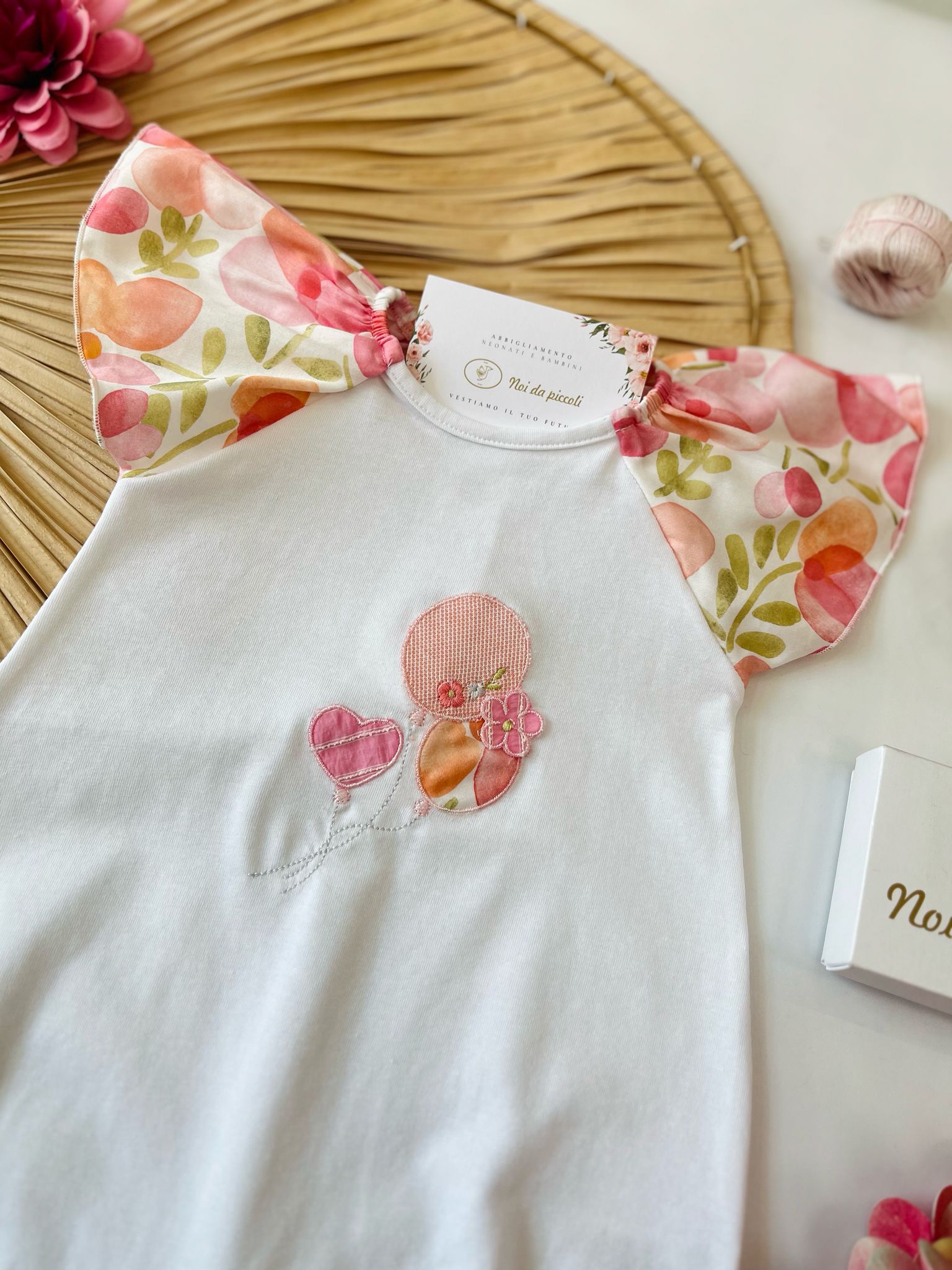 PAGLIACCETTO BIANCO MANICA FLORALE - Noi da piccoli