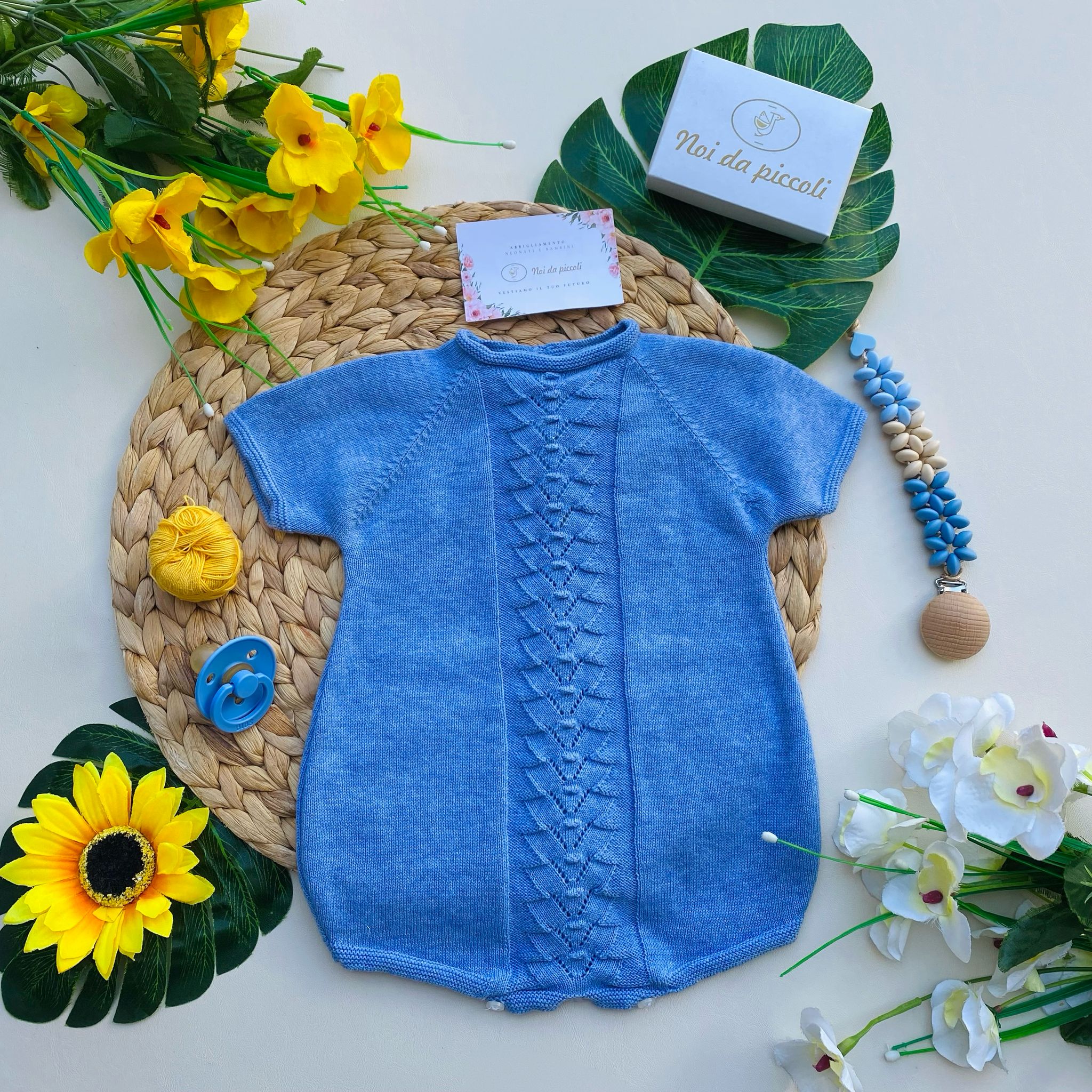 PAGLIACCETTO CIELO CON RICAMI CENTRALI - Noi da piccoli