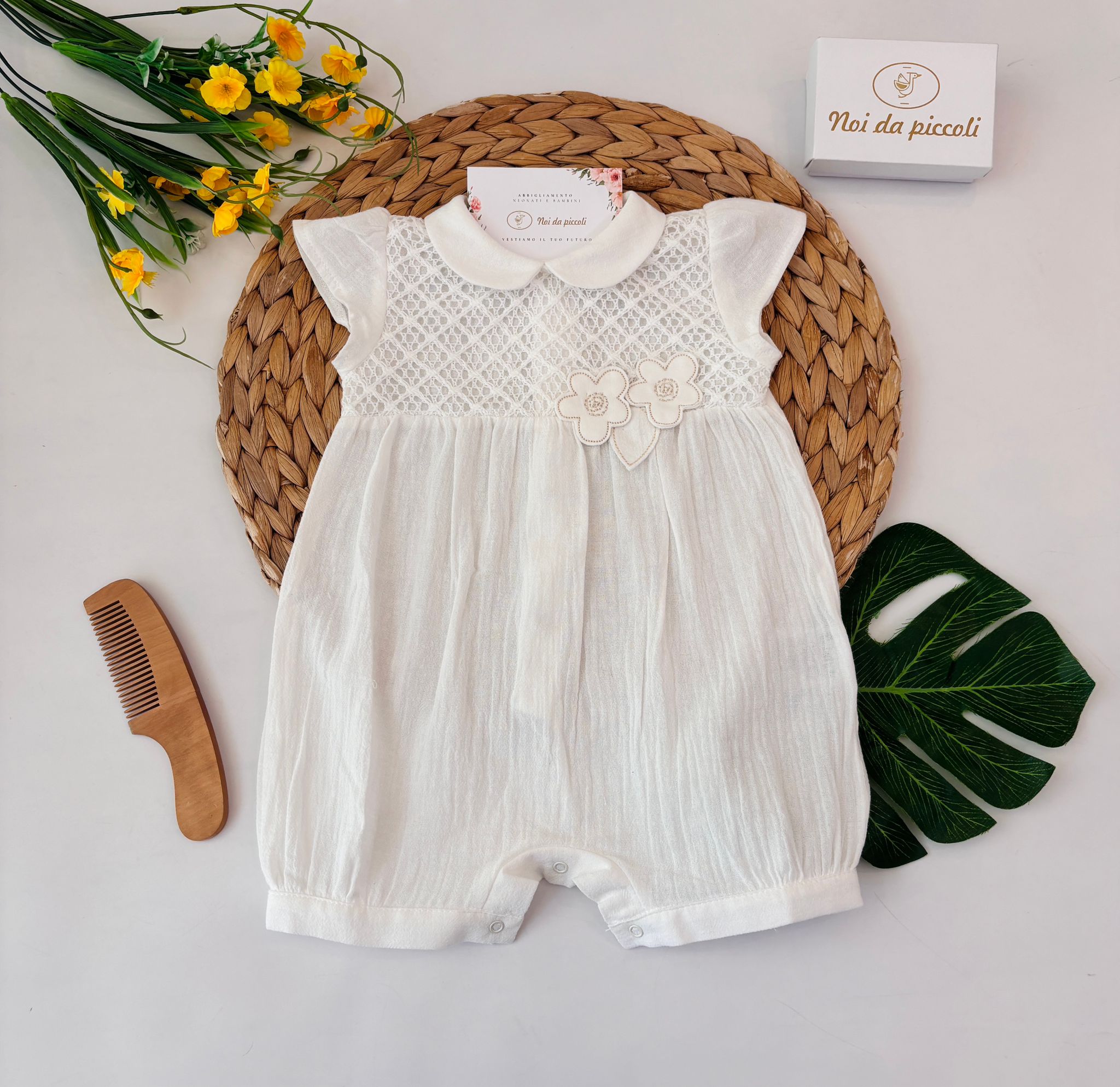 PAGLIACCETTO CON RICAMI IN COTONE PANNA - Noi da piccoli