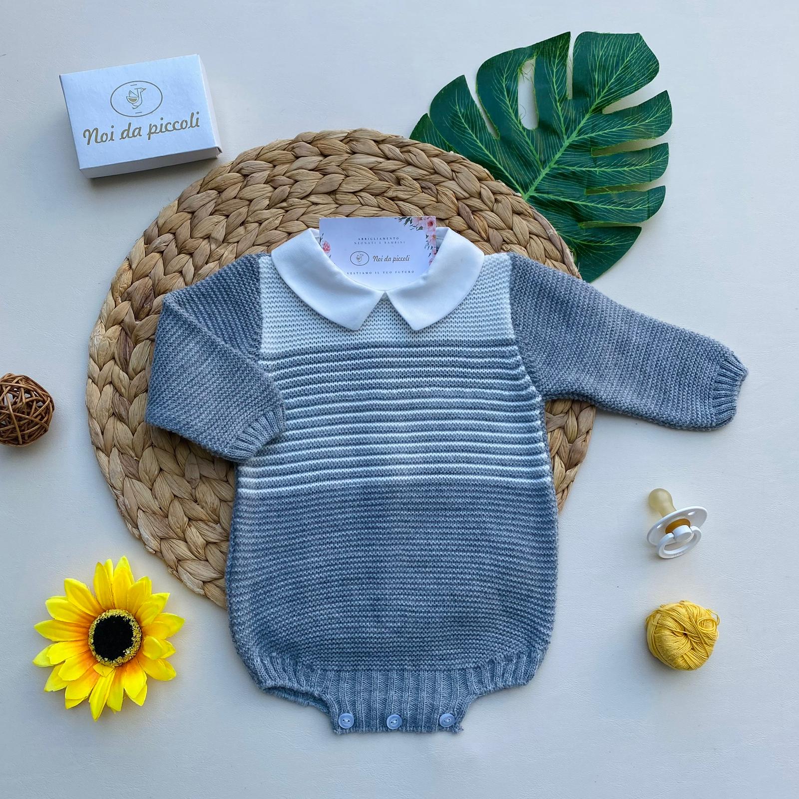 PAGLIACCETTO CON RIGHE E COLLETTO BIANCO FILATO CALDO GRIGIO GRIS - Noi da piccoli