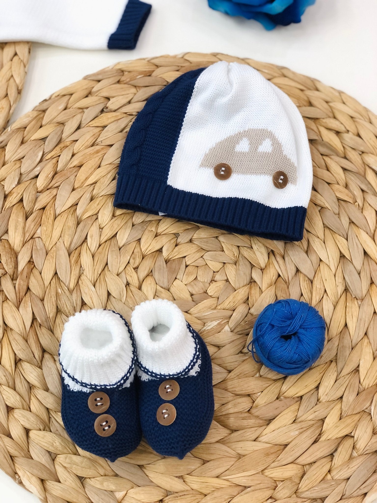 PAGLIACCETTO CON SET PARURE BIANCO BLU BEIGE FILO DI COTONE - Noi da piccoli