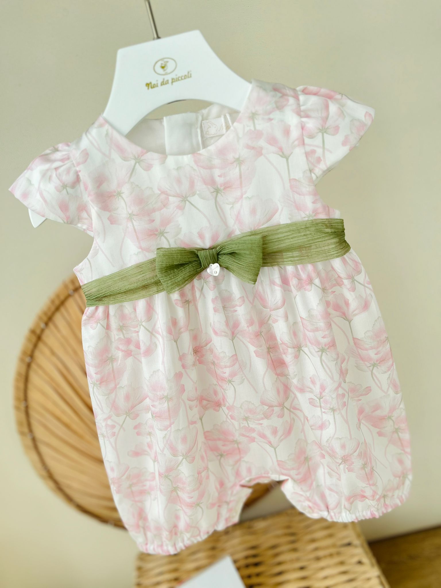 PAGLIACCETTO COTONE FRESCO FIORI ROSA E FASCIA VERDE - Noi da piccoli