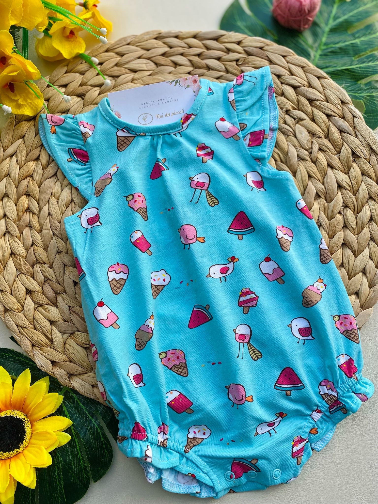 PAGLIACCETTO IN COLORAZIONE AZZURRO CON GELATI E OCHETTE - Noi da piccoli