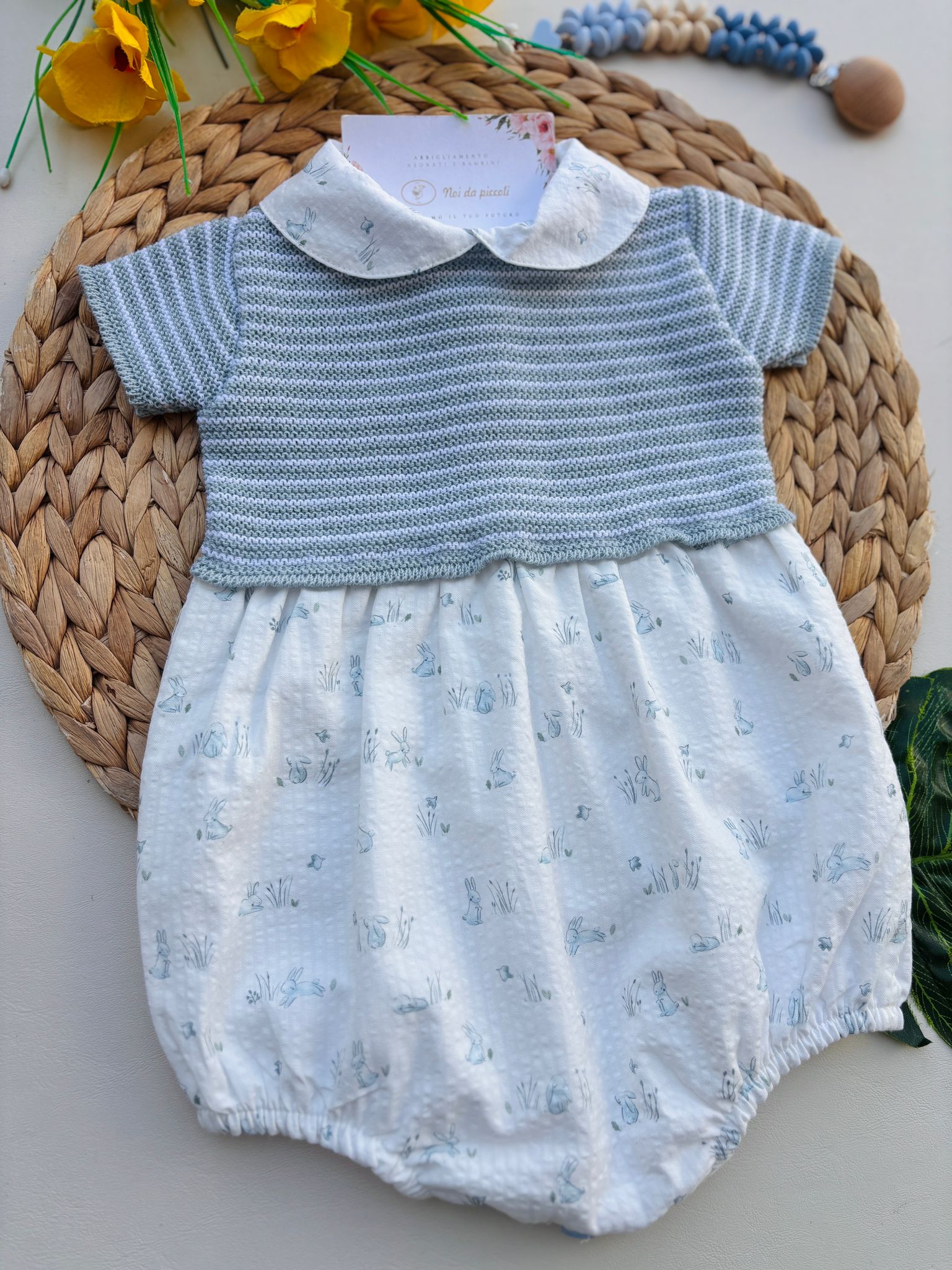 PAGLIACCETTO IN COTONE BICOLOR CON CONIGLIETTI CIELO - Noi da piccoli