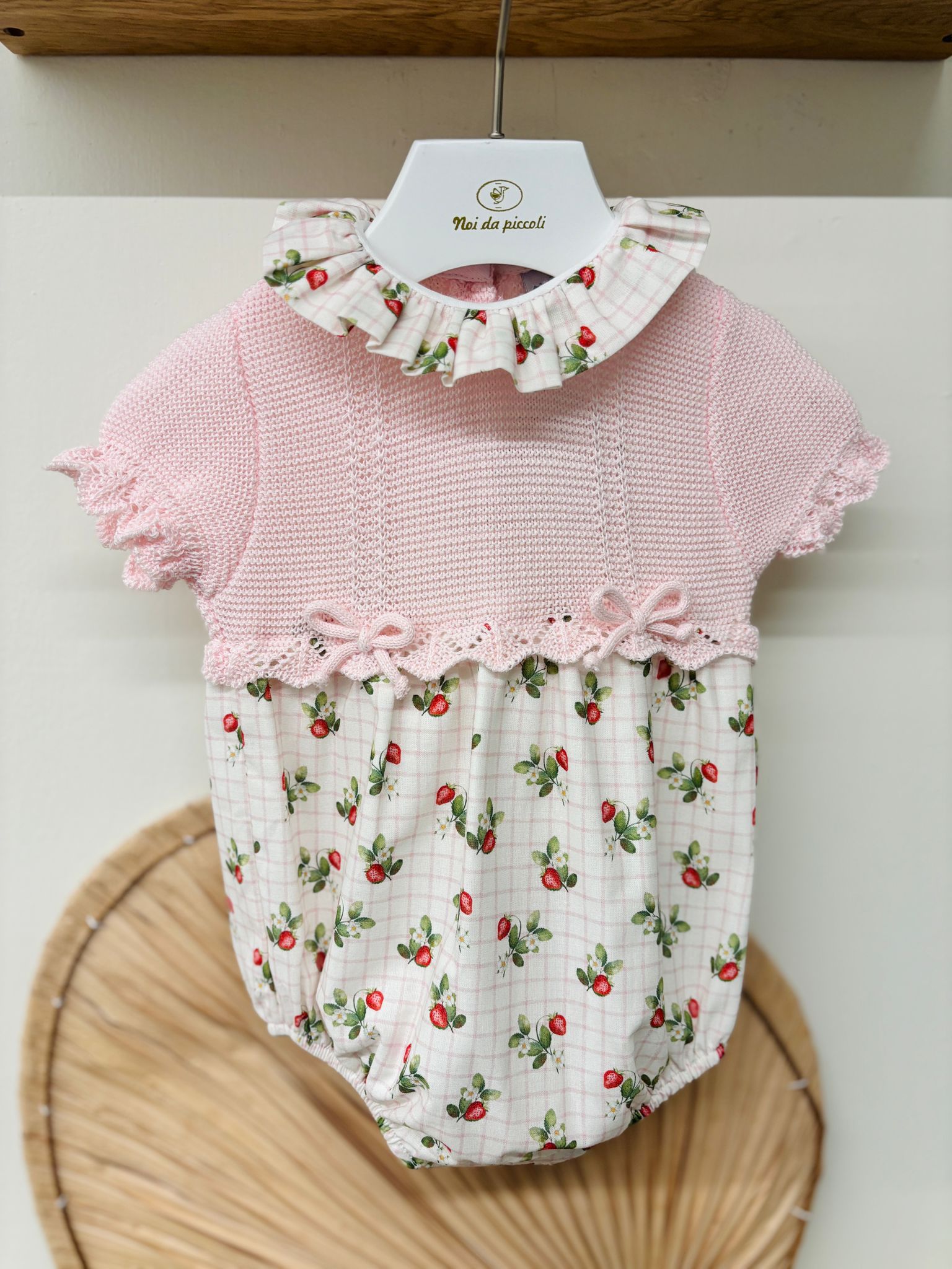 PAGLIACCETTO IN COTONE CON FRAGOLINE ROSA - Noi da piccoli