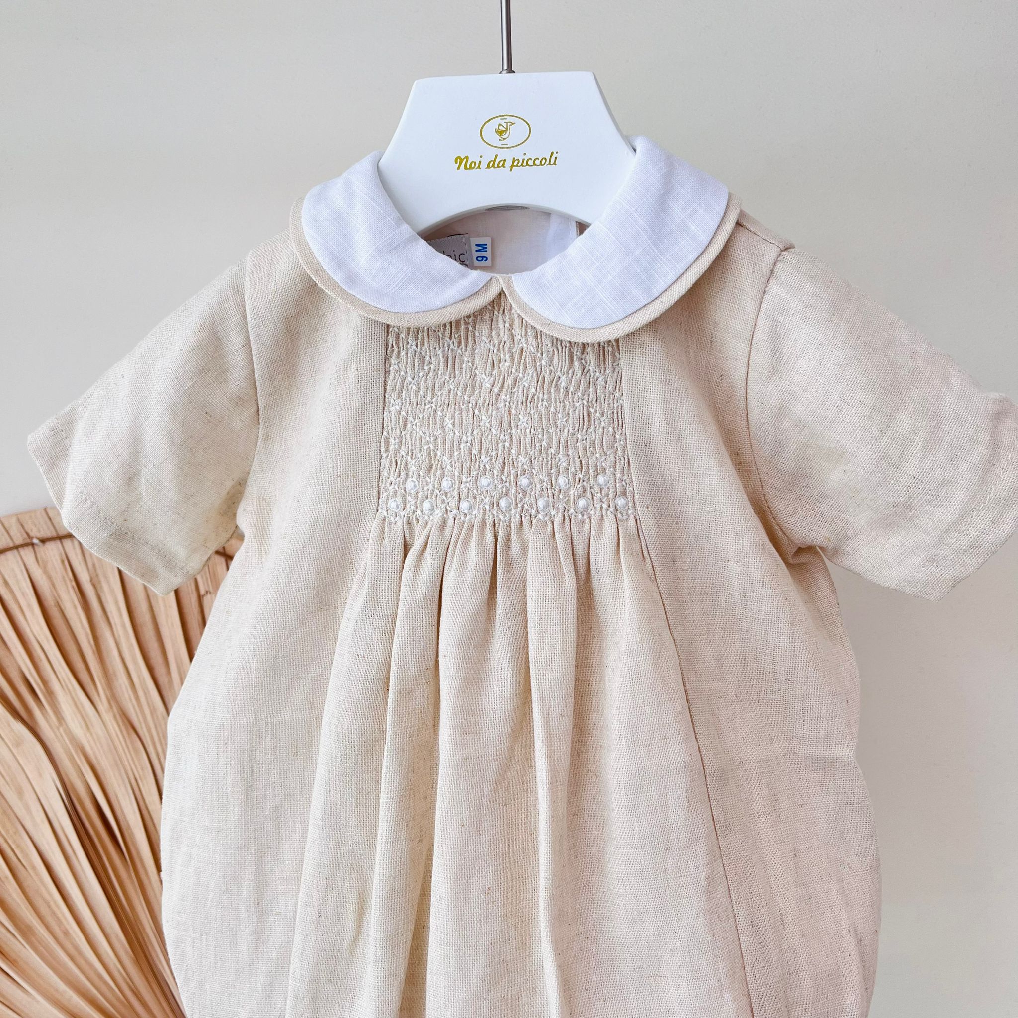PAGLIACCETTO IN COTONE E LINO CON RICAMI BEIGE - Noi da piccoli