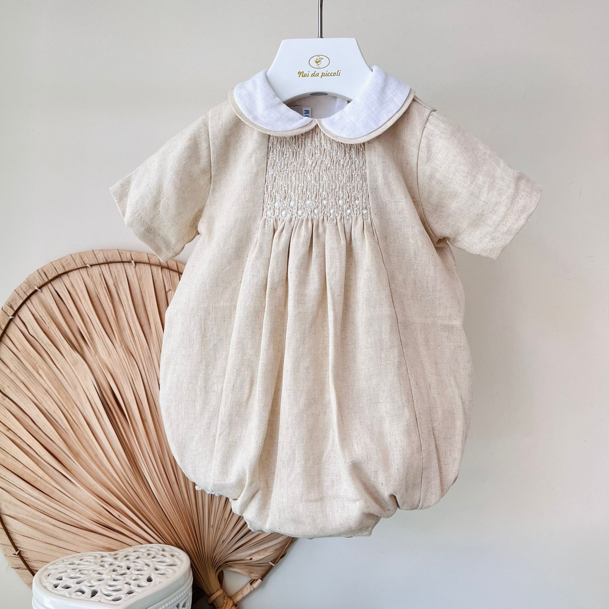PAGLIACCETTO IN COTONE E LINO CON RICAMI BEIGE - Noi da piccoli