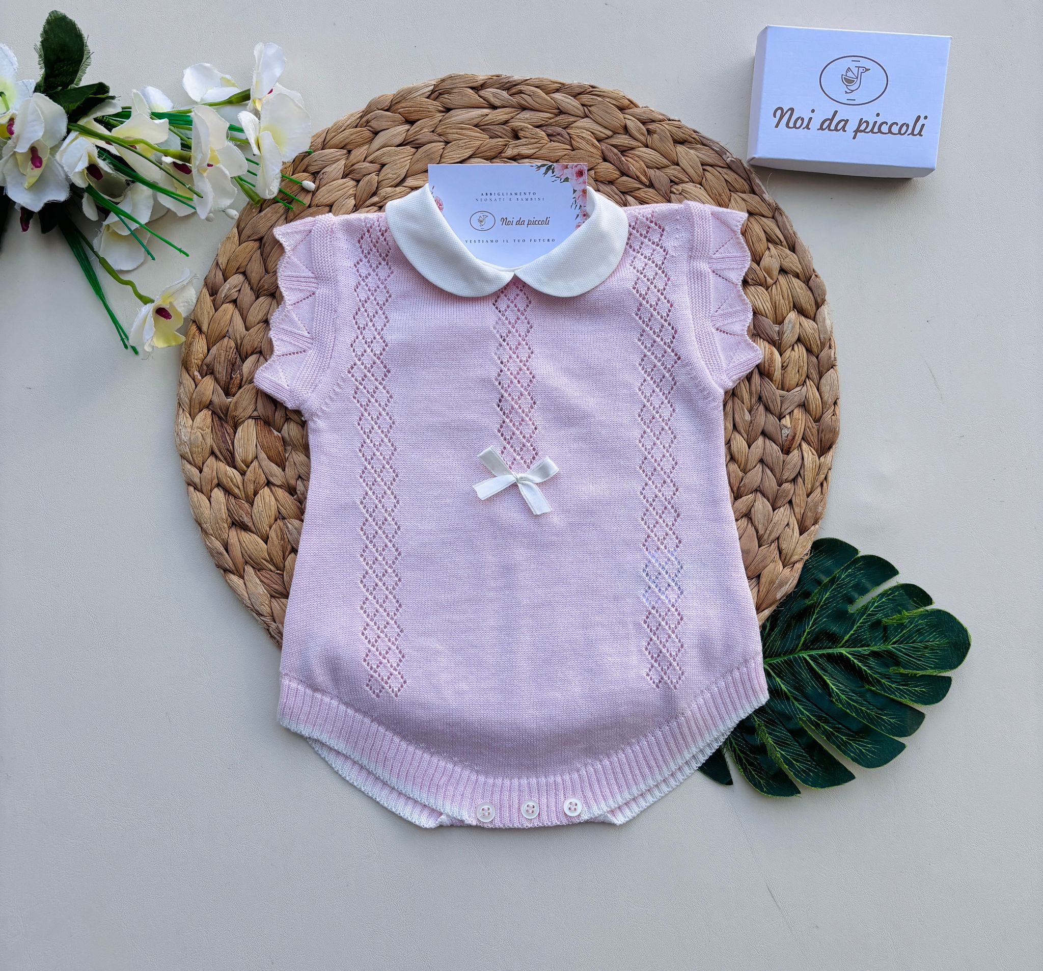 PAGLIACCETTO IN FILO ROSA E FIOCCHETTO BIANCO - Noi da piccoli