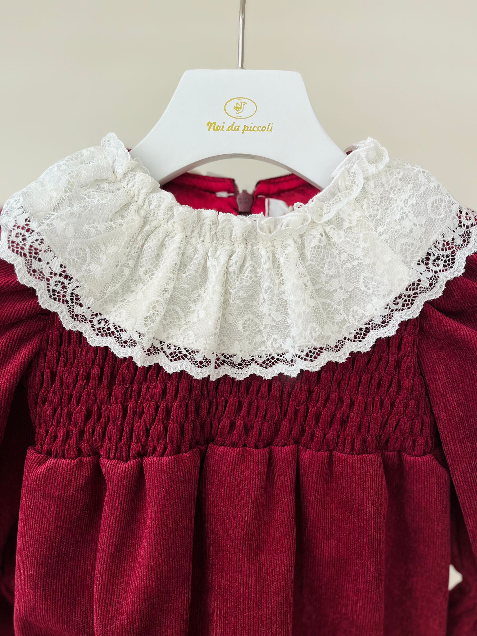 PAGLIACCETTO VELLUTO A COSTINE CON COLLETTO PIZZO BORDEAUX - Noi da piccoli