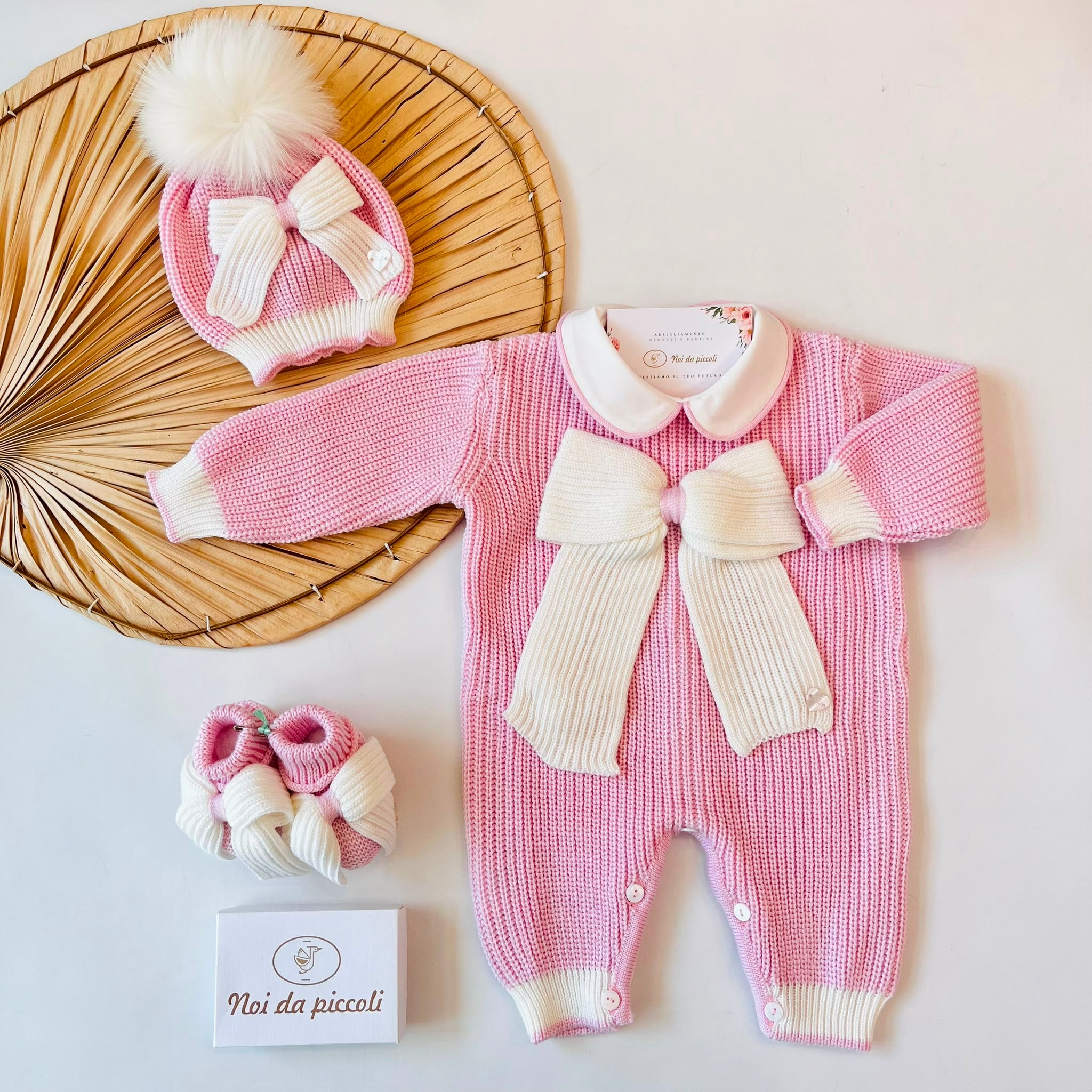 TUTINA CON PARURE 100% PURA LANA MERINO EXTRAFINE ROSA
