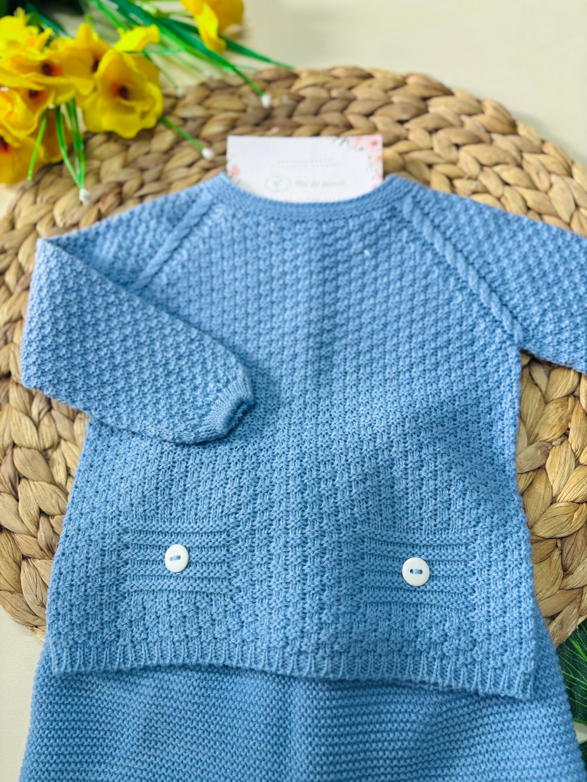 COMPLETO 2PZ CON CAPPELLINO FILATO CALDO CIELO