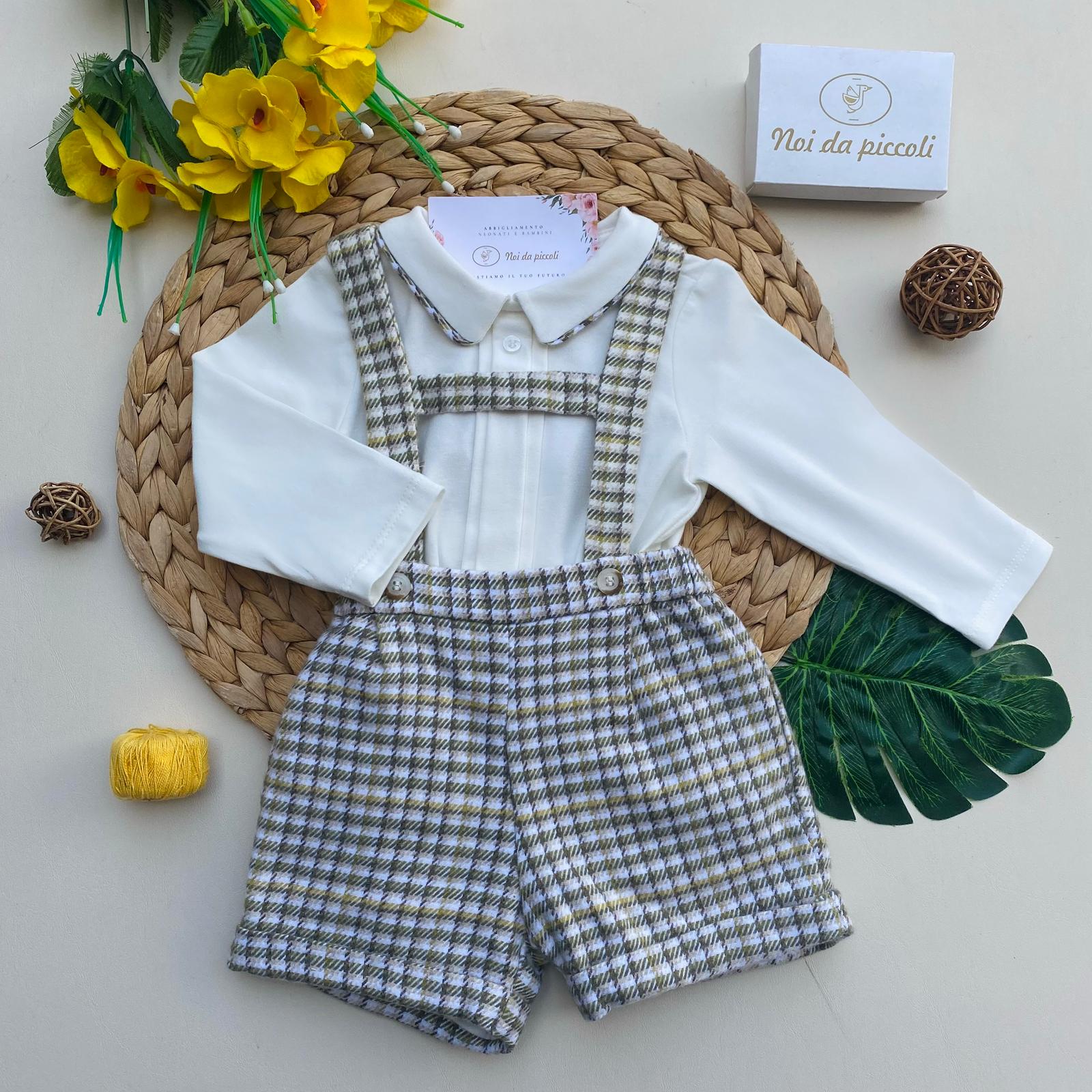 SALOPETTE A SCACCHI CON CAMICINA FILATO CALDO BIANCO VERDE - Noi da piccoli