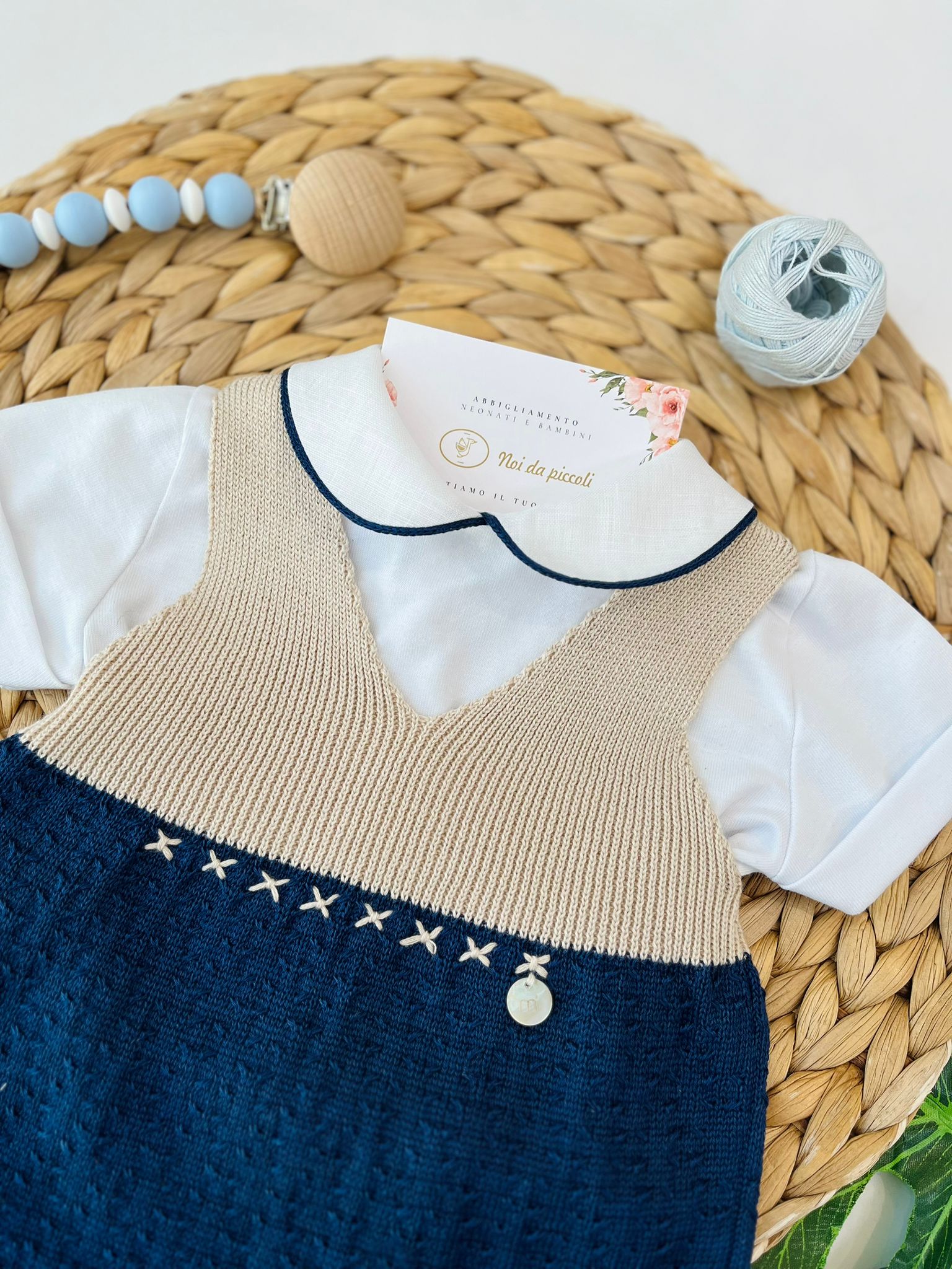 SALOPETTE CON BABBUCCE 100% FILO DI COTONE BLU SABBIA - Noi da piccoli