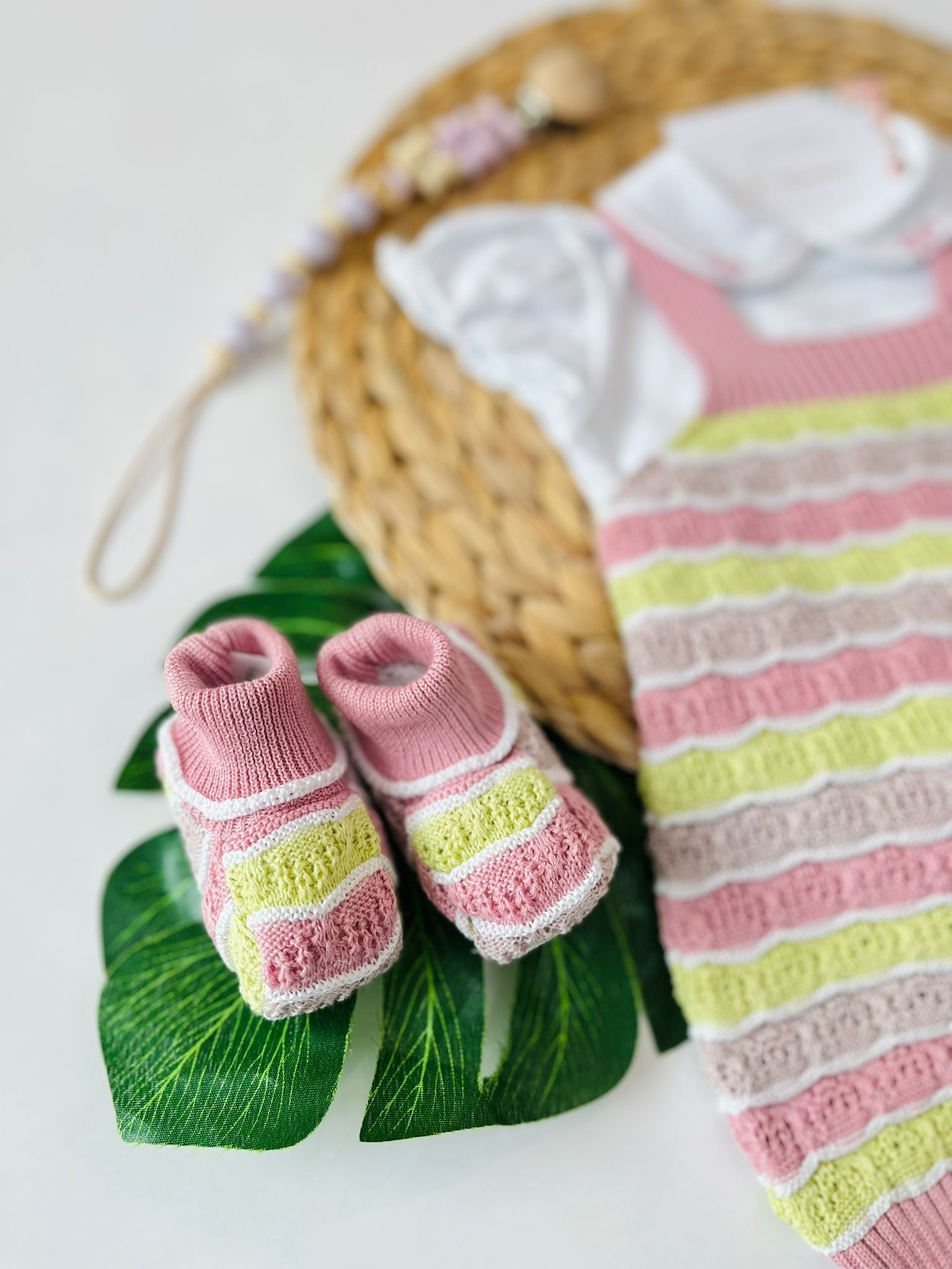 SALOPETTE CON BABBUCCE 100% FILO DI COTONE MELOGRANO MULTICOLOR - Noi da piccoli