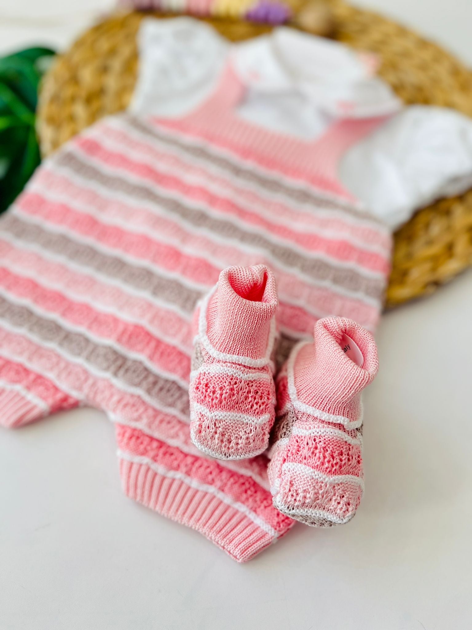 SALOPETTE CON BABBUCCE 100% FILO DI COTONE ROSA MULTICOLOR - Noi da piccoli